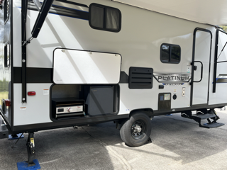 Travel trailer RV Rental 