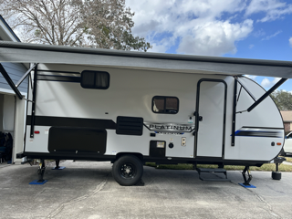 Travel trailer RV Rental 