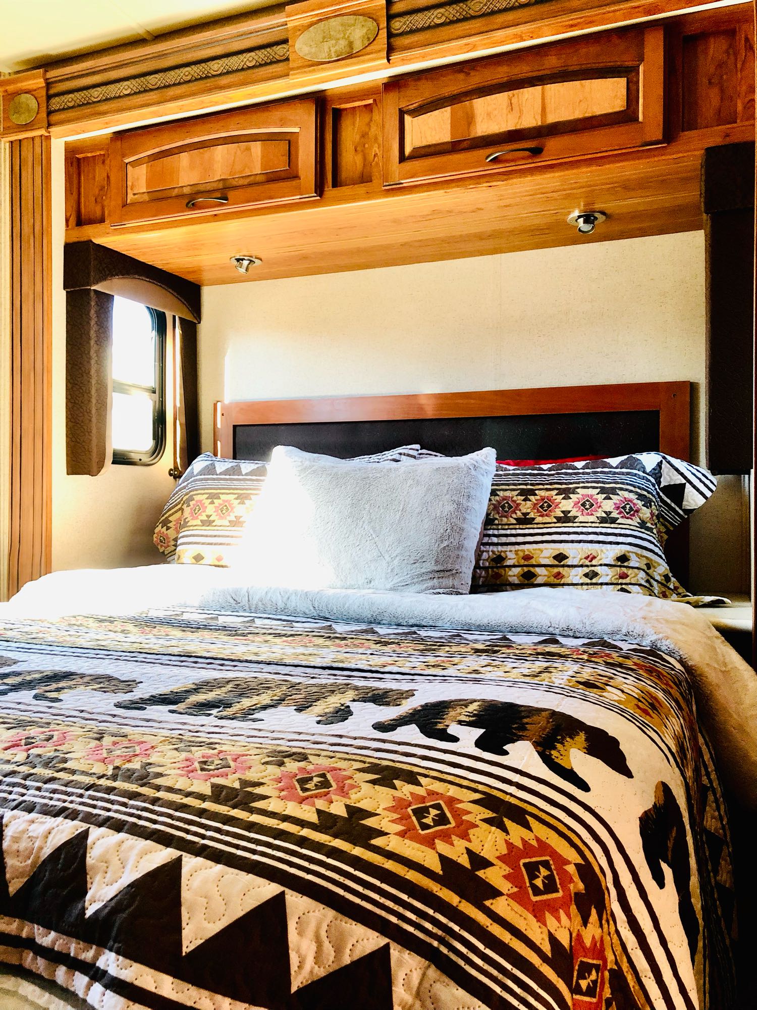 Main Bedroom. Jayco Greyhawk 2016