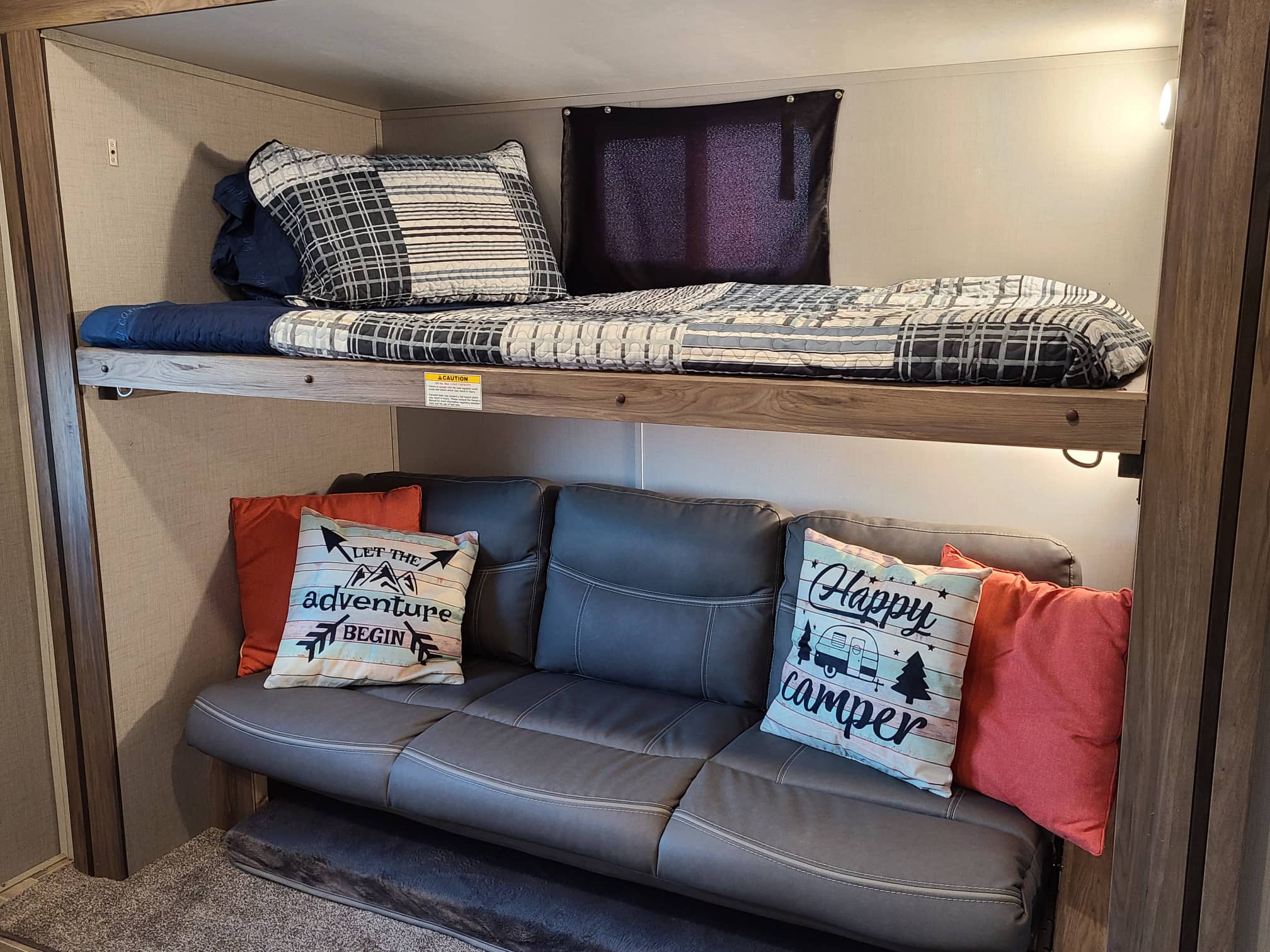 Crossroads RV Zinger 2021