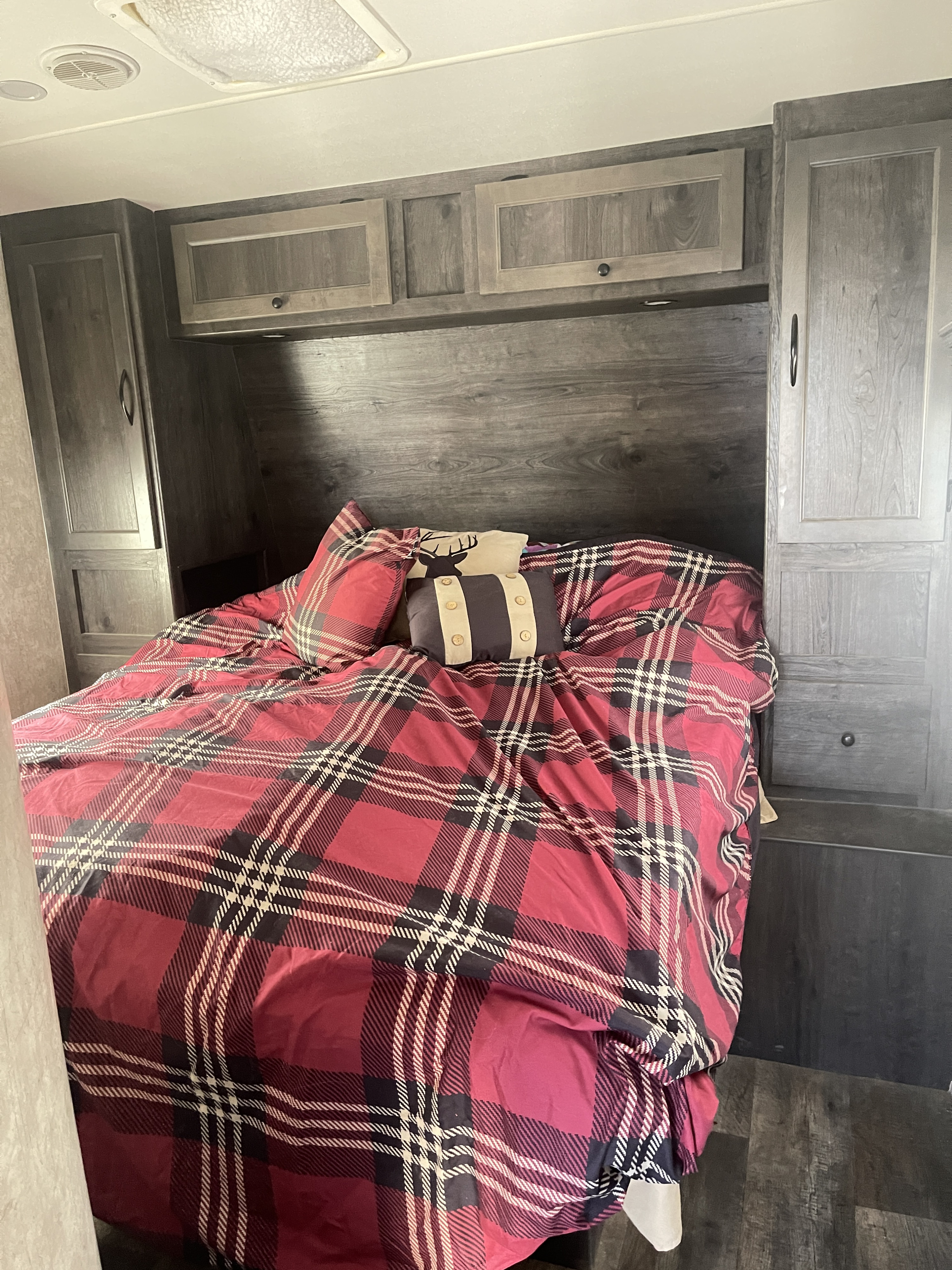 Has door to bedroom. . Eclipse Recreational Vehicles Stellar 2018