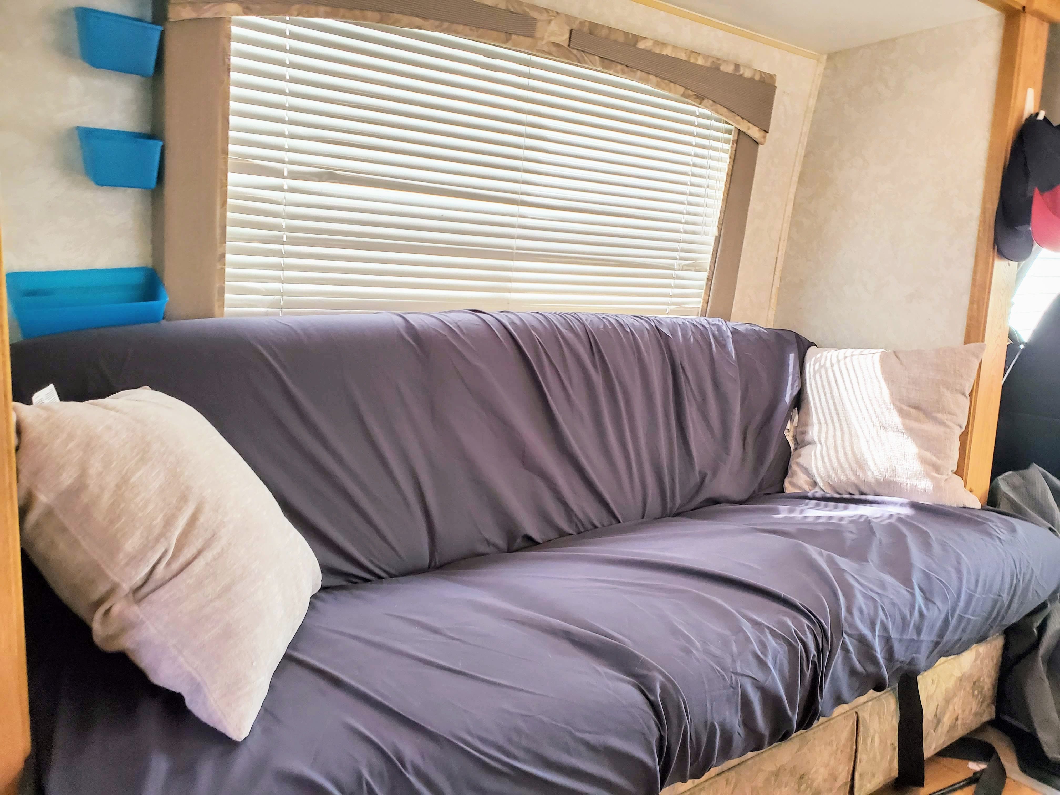 Relax in this RV rental!. R-Vision T-lite 2003