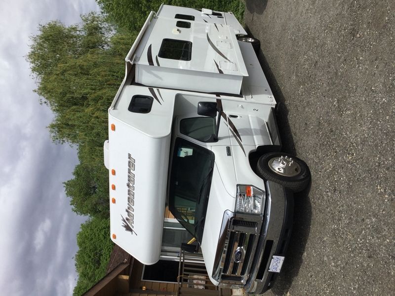 2014 31ft Adventurer Motorhome - Dog Friendly