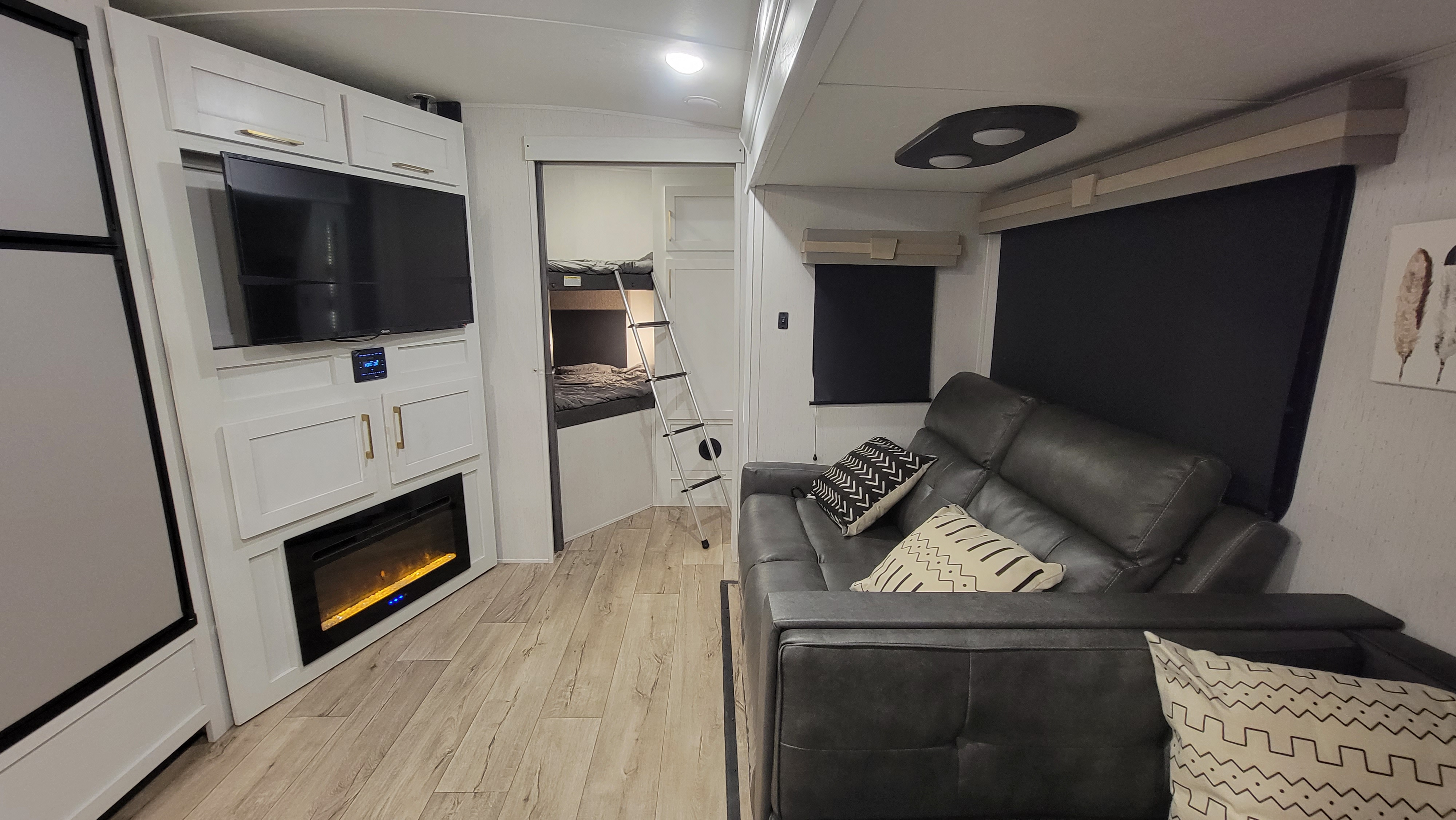 Travel trailer RV Rental 