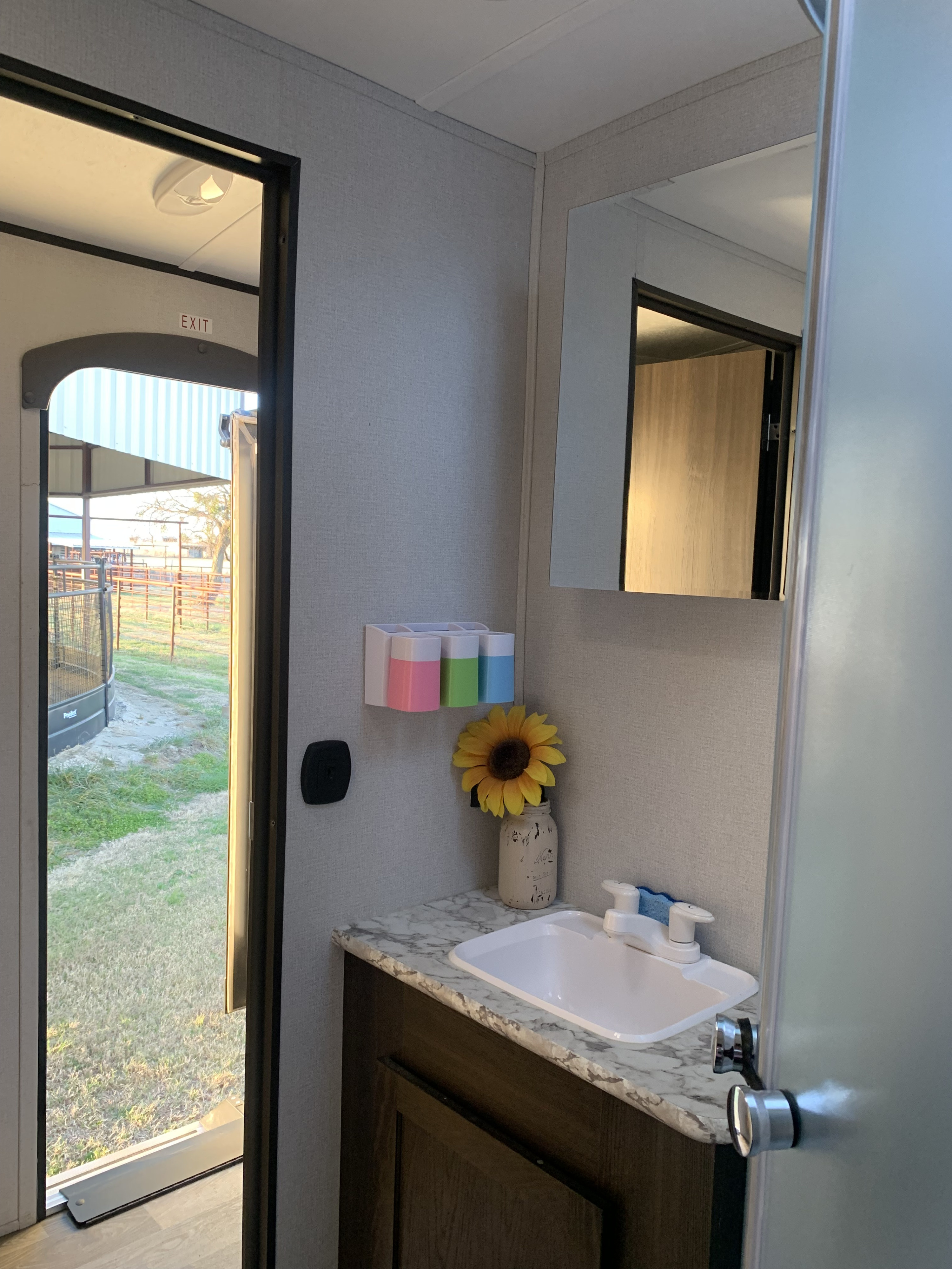 Travel trailer RV Rental 