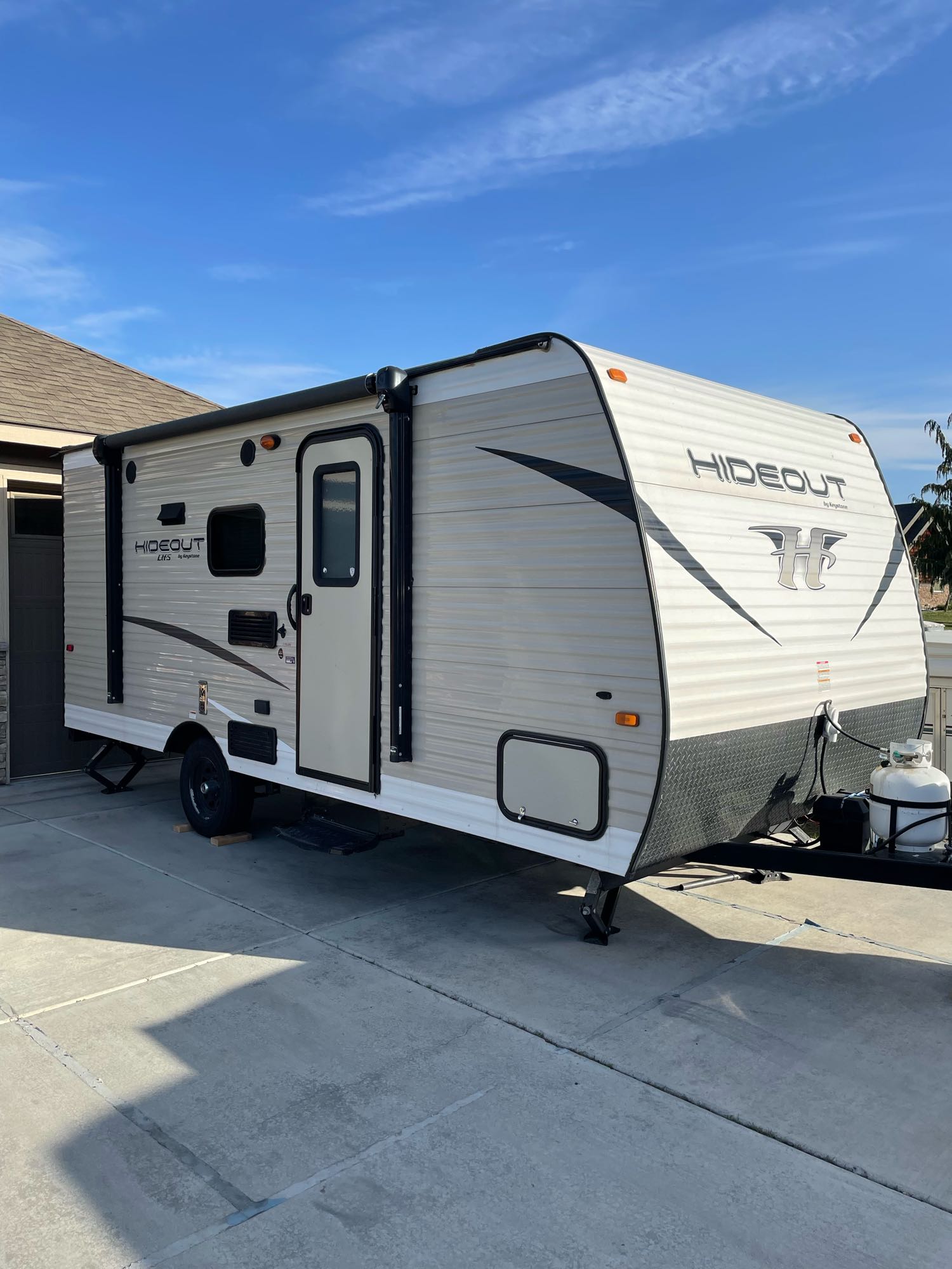 Hideout Bunkhouse-Easy Tow Camper Sleeps 5