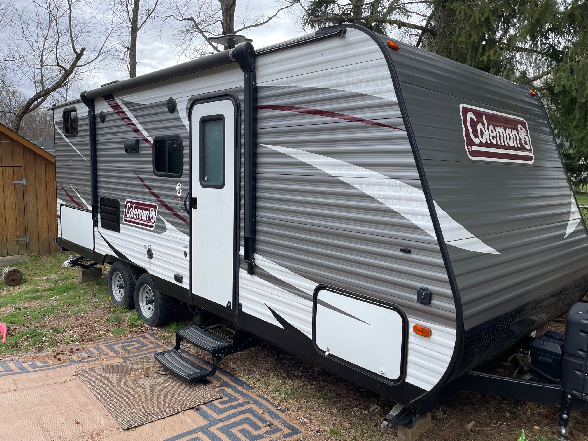 2018 Dutchmen Coleman Lantern Travel trailer Rental in Wall