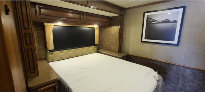 This the queen bed. Fleetwood Other 2014