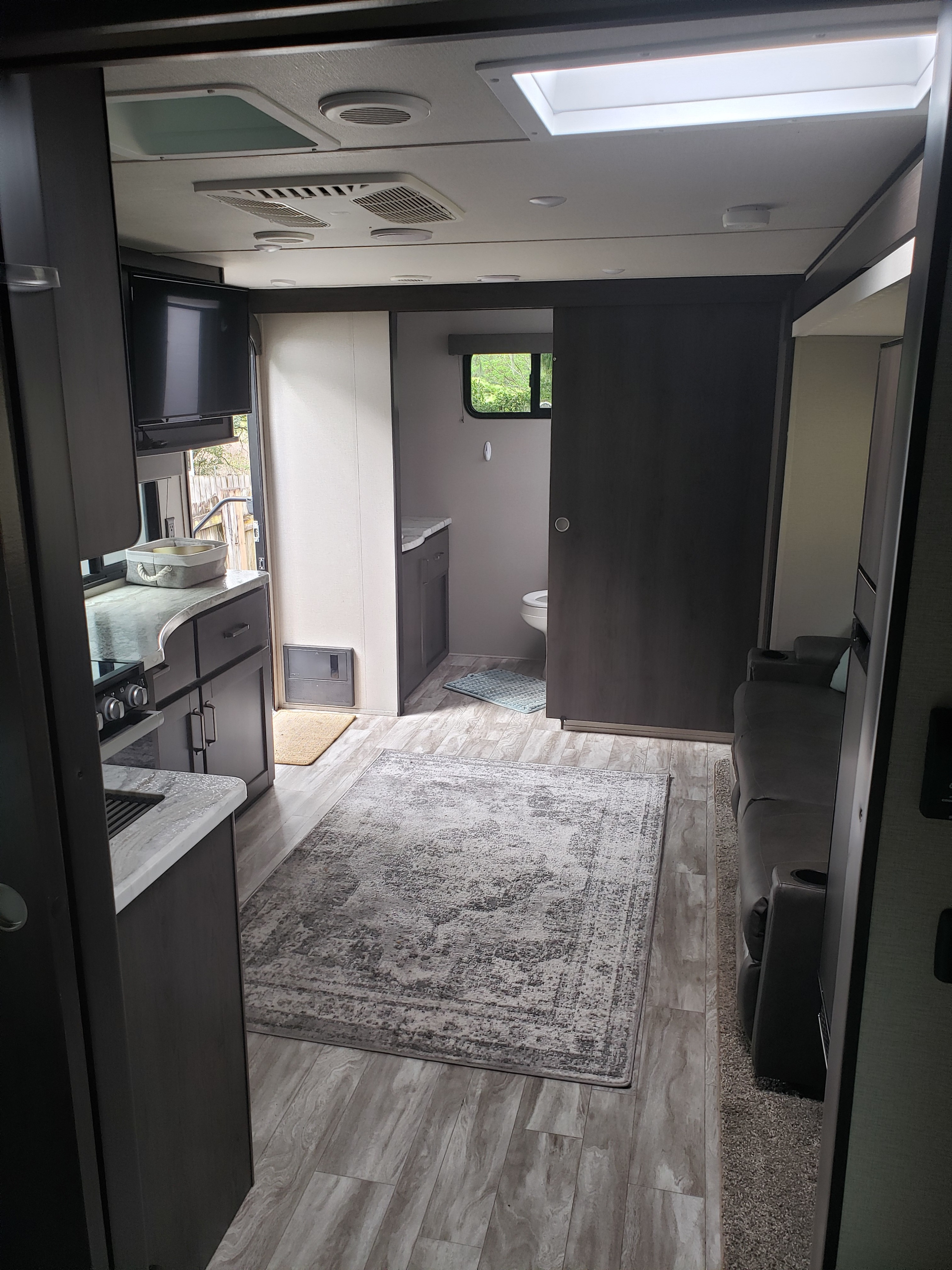 Travel trailer RV Rental 