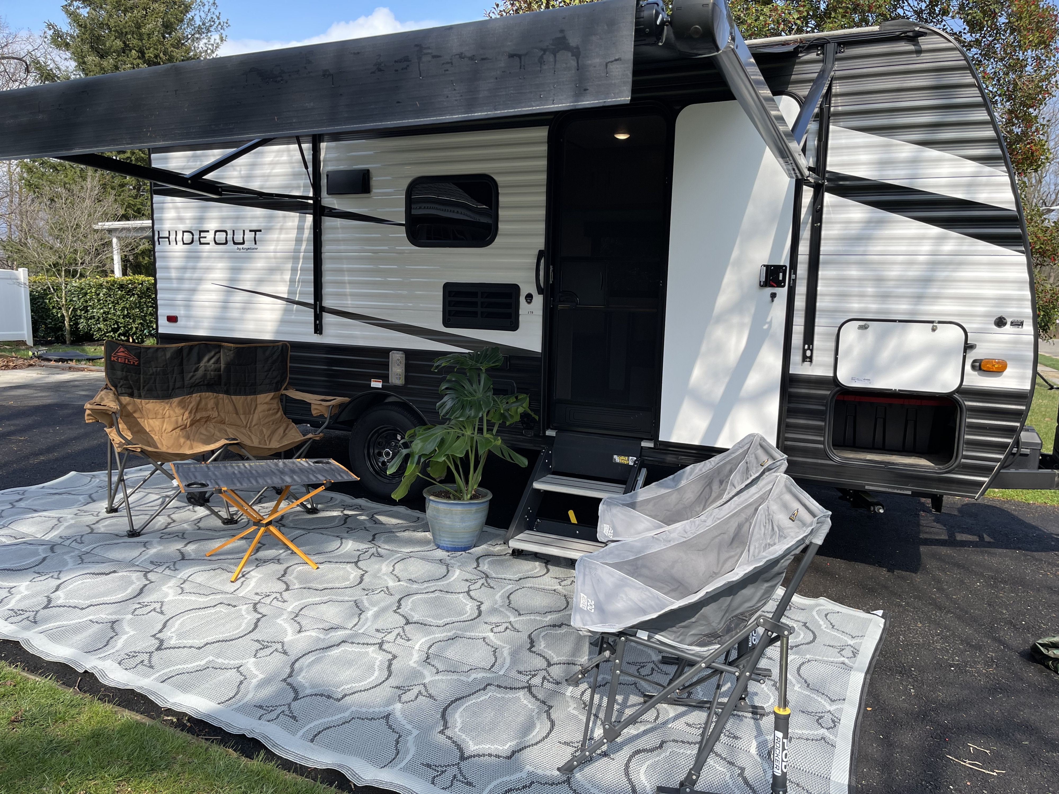 2021 Keystone Hideout Travel Trailer
