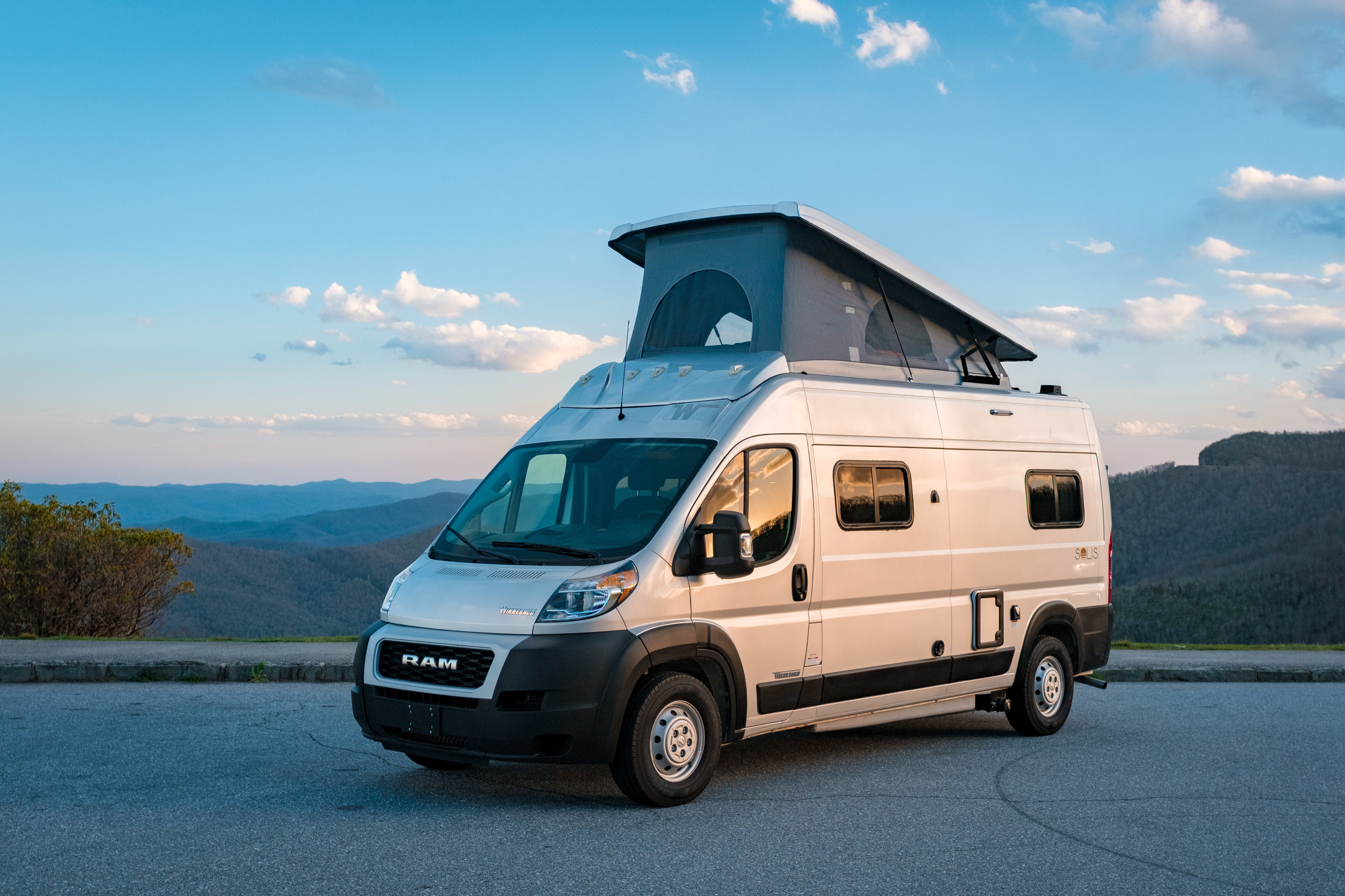 Winnebago Solis Campervan /"Combi"