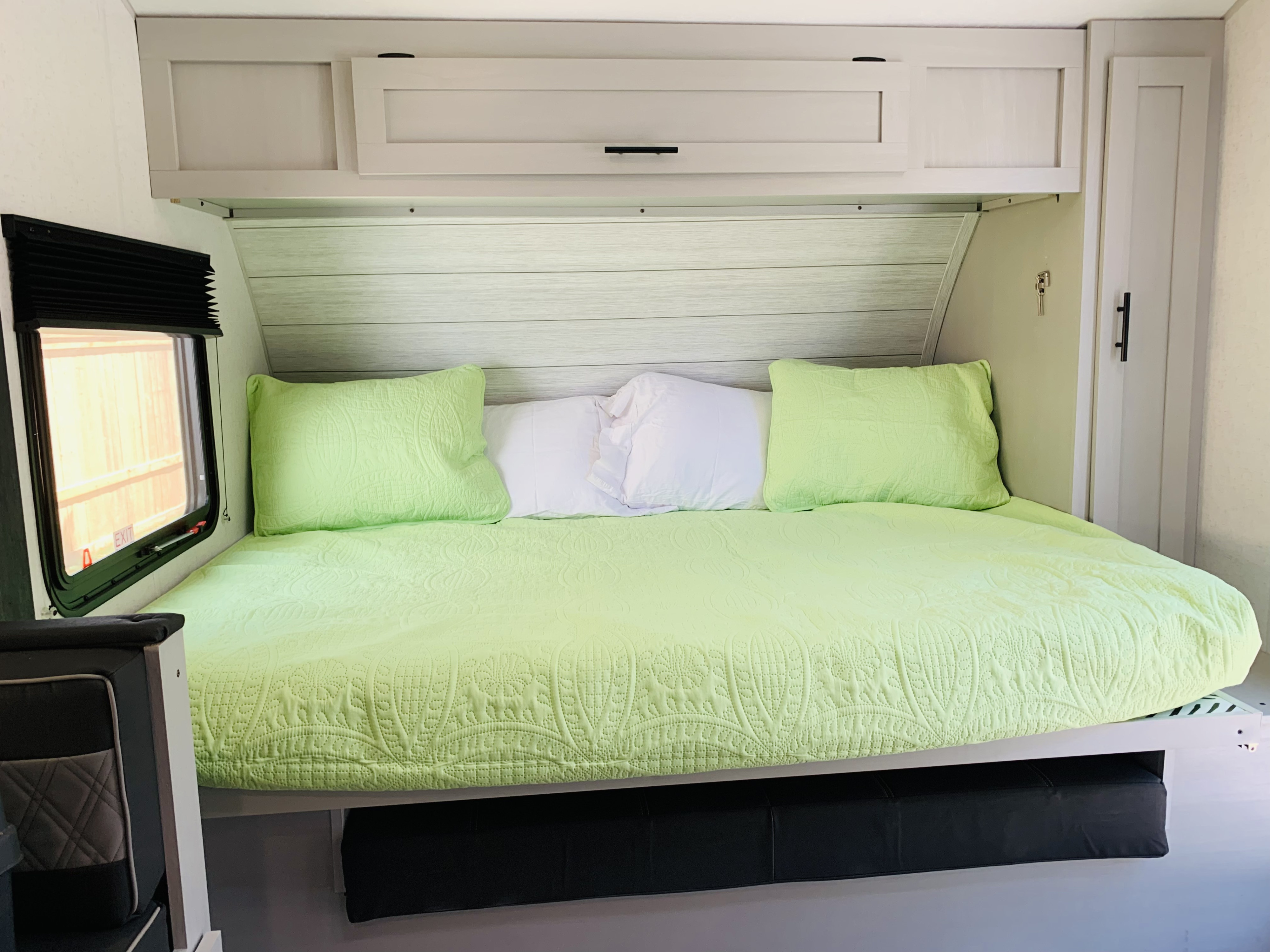 Travel trailer RV Rental 