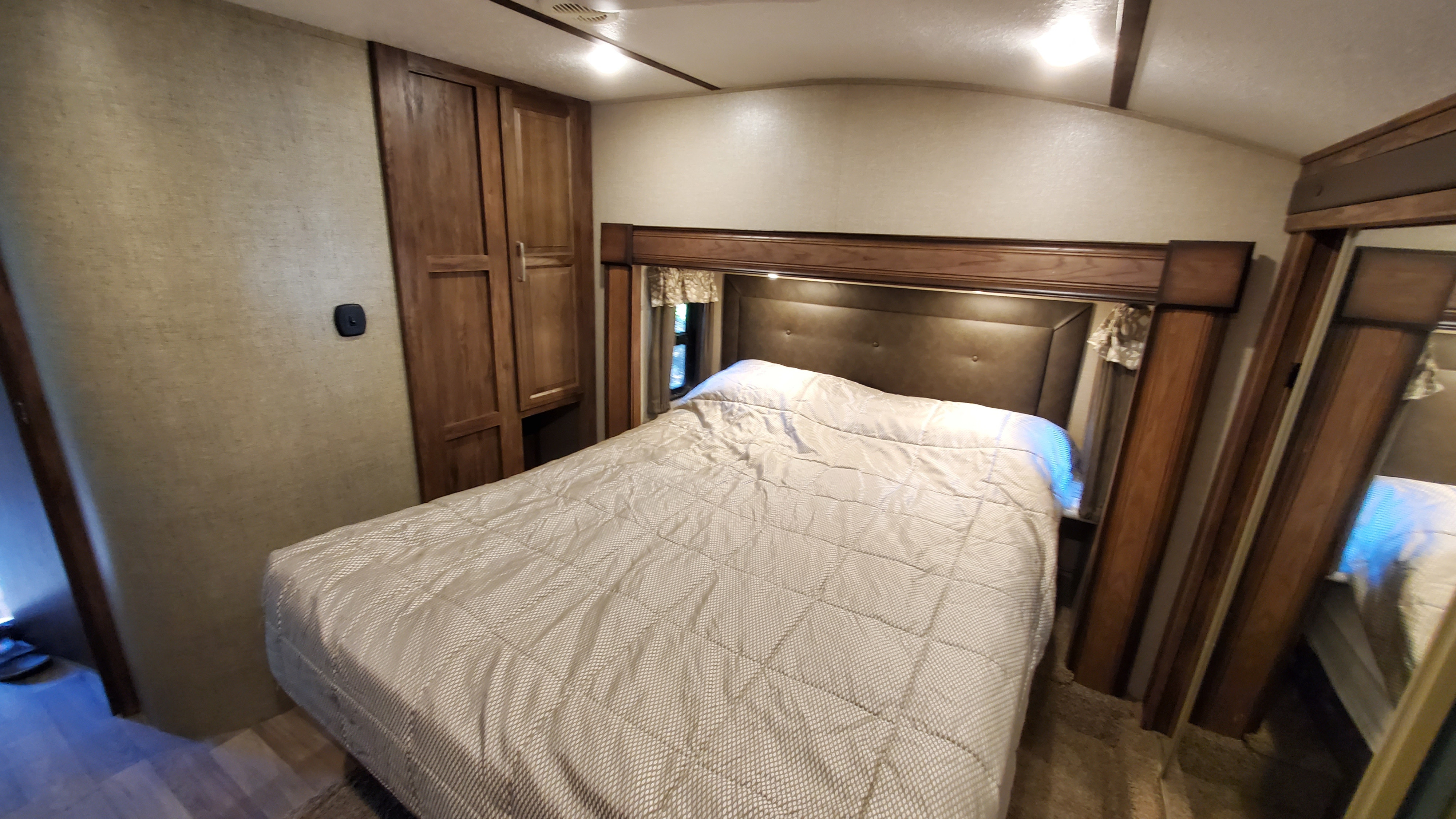 Additional storage. Keystone RV Cougar 2017