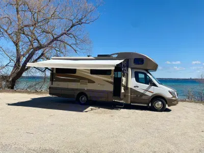 rv rental detroit metro