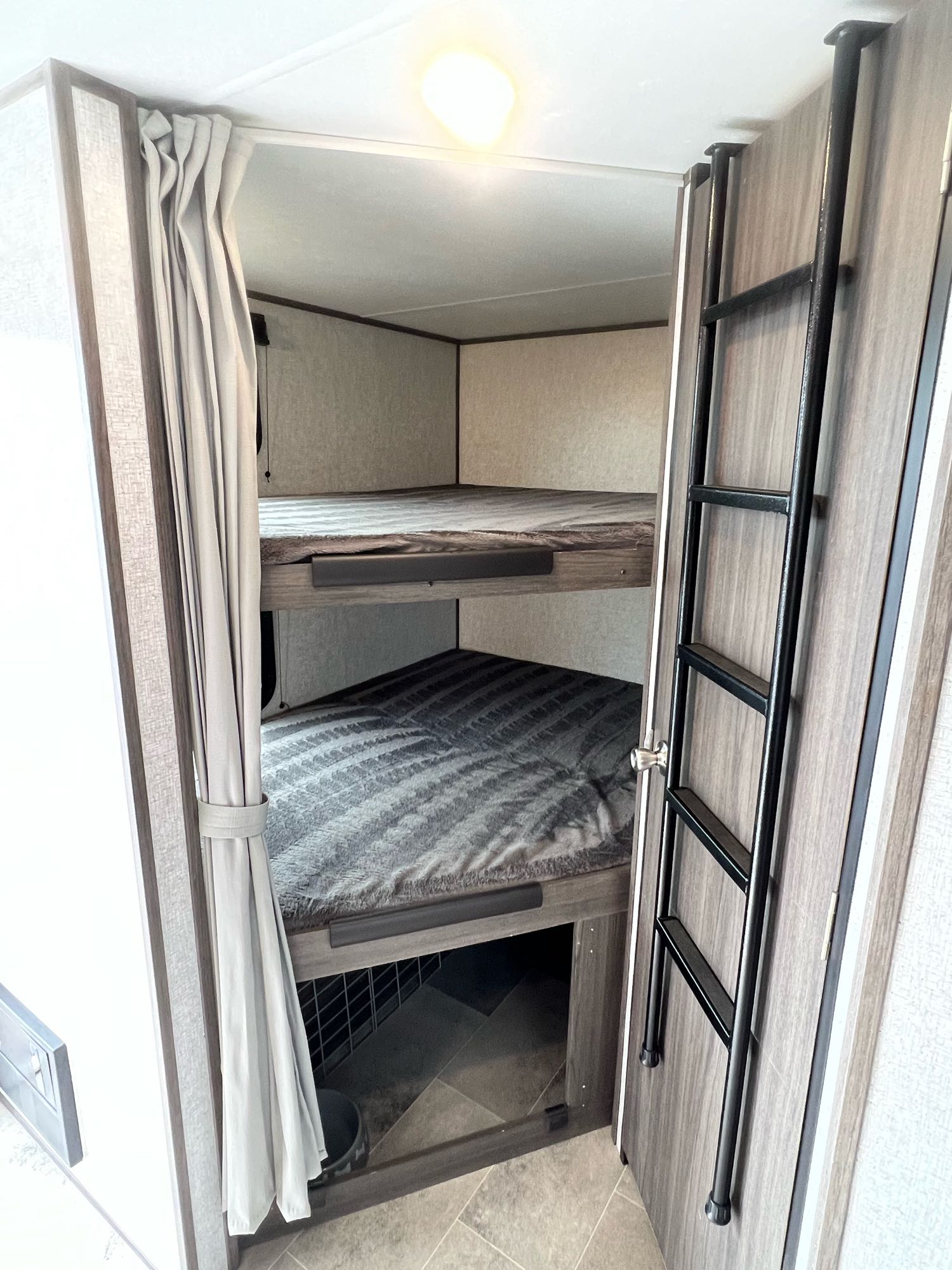 Dutchmen Kodiak 2021