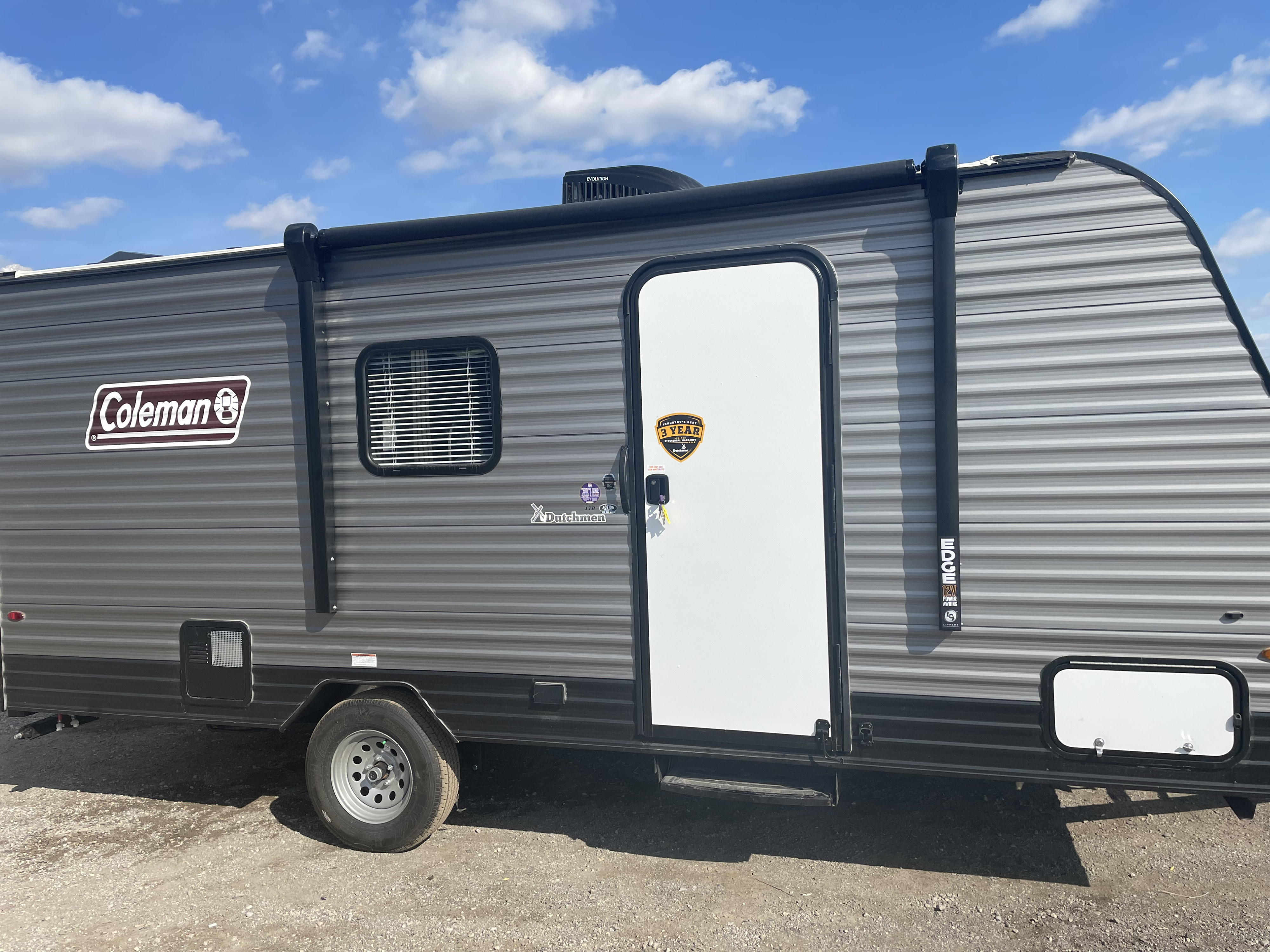 Minivan/ Small suv Towable Coleman Lantern Bunkhouse 4 pin c