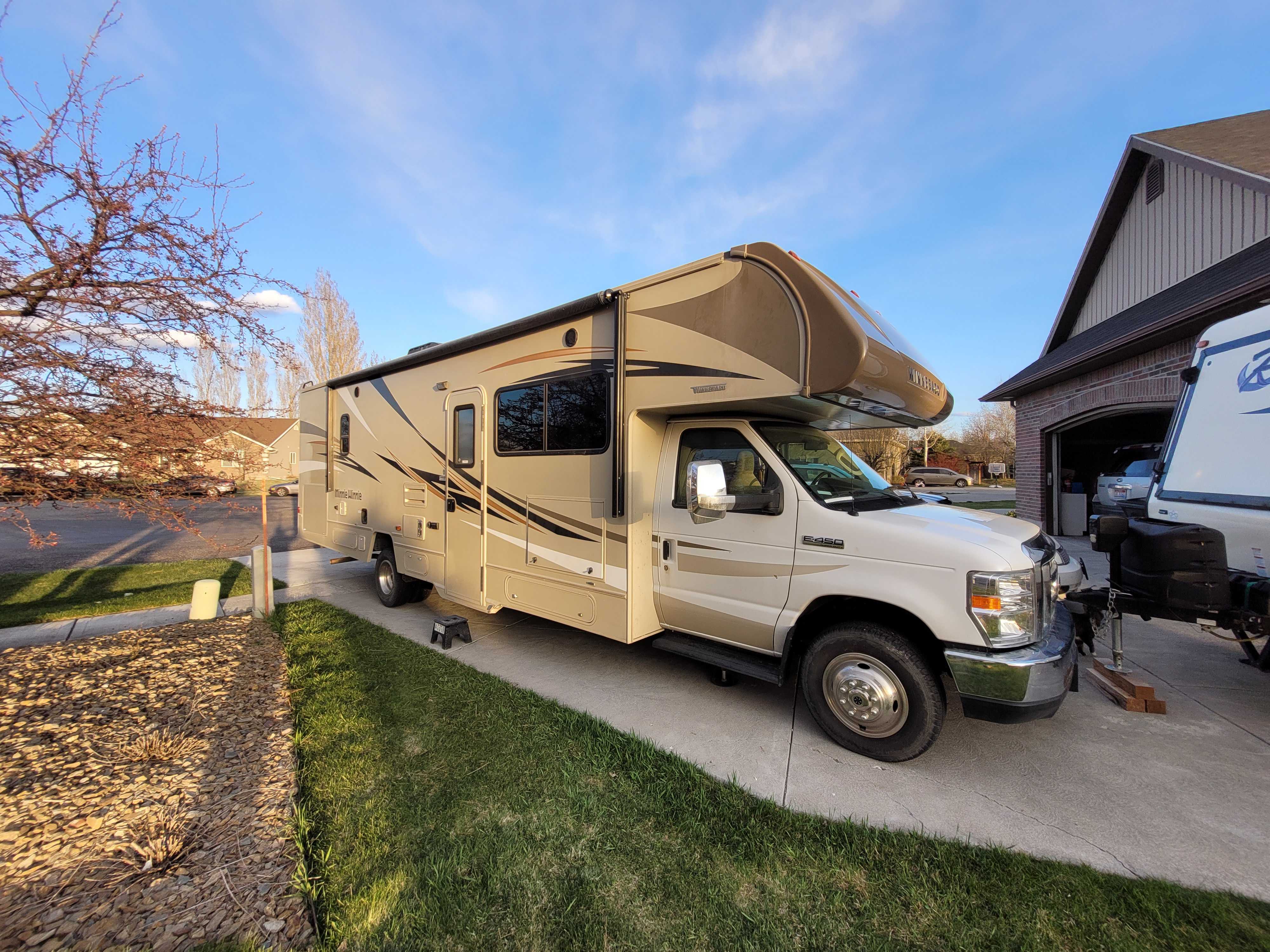 Fully Stocked MEMORY MAKER - Sleeps 6-7