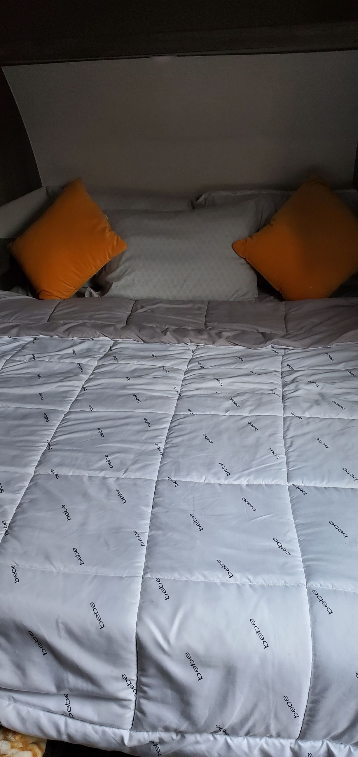 Queen bed fits 2 adults comfortably . Clipper Clipper Trailer 2020