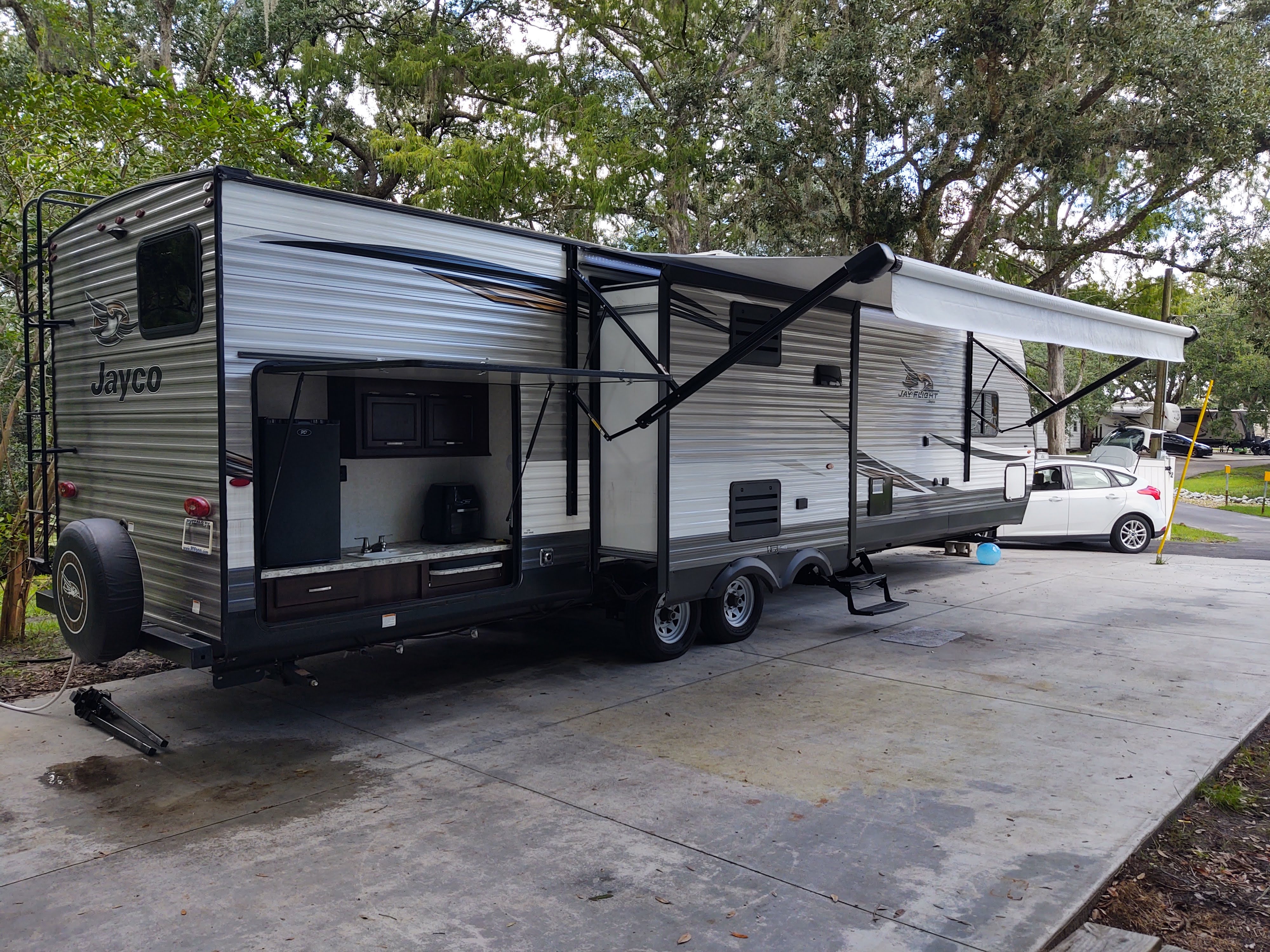 Travel trailer RV Rental 