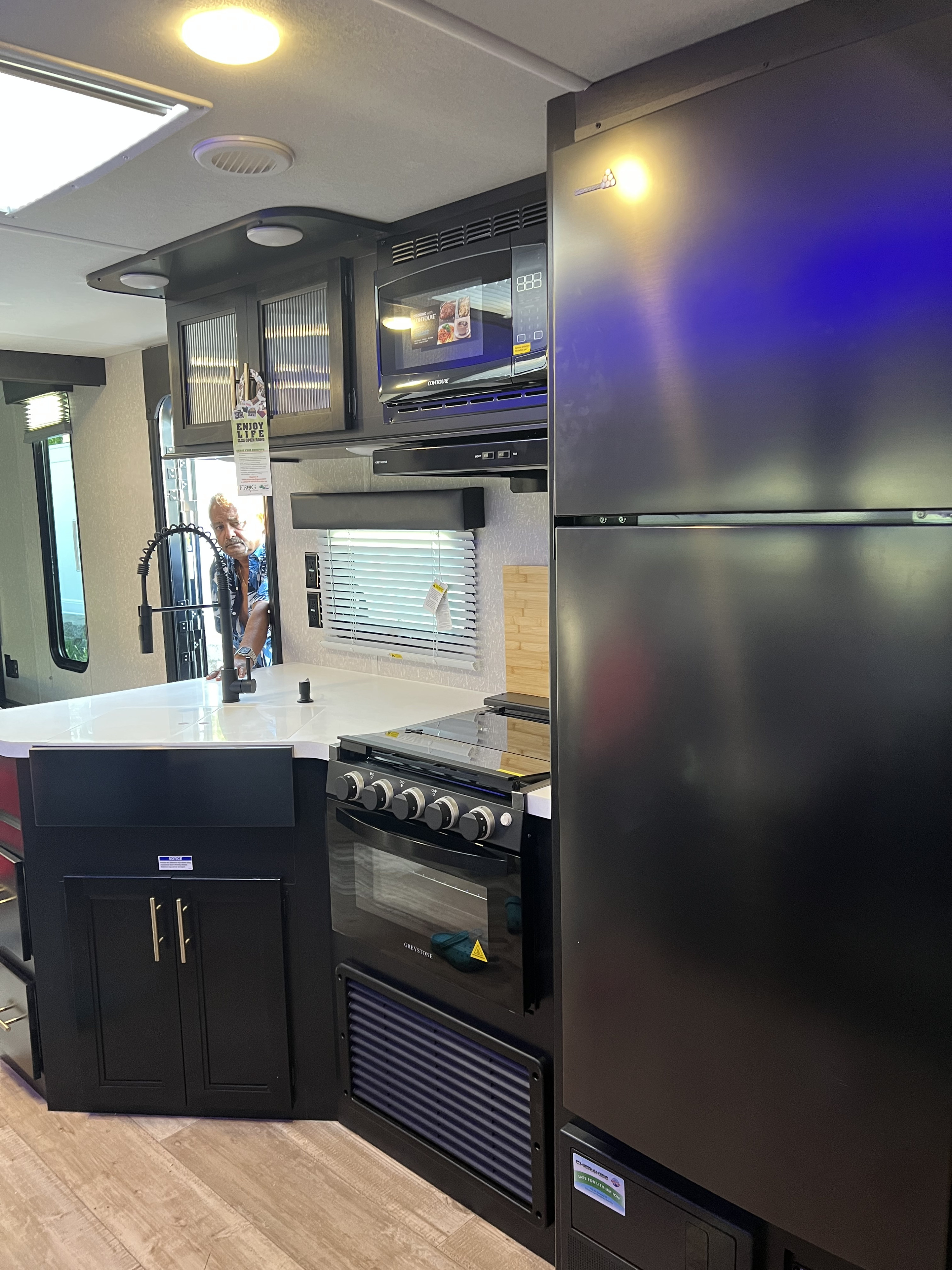 Travel trailer RV Rental 