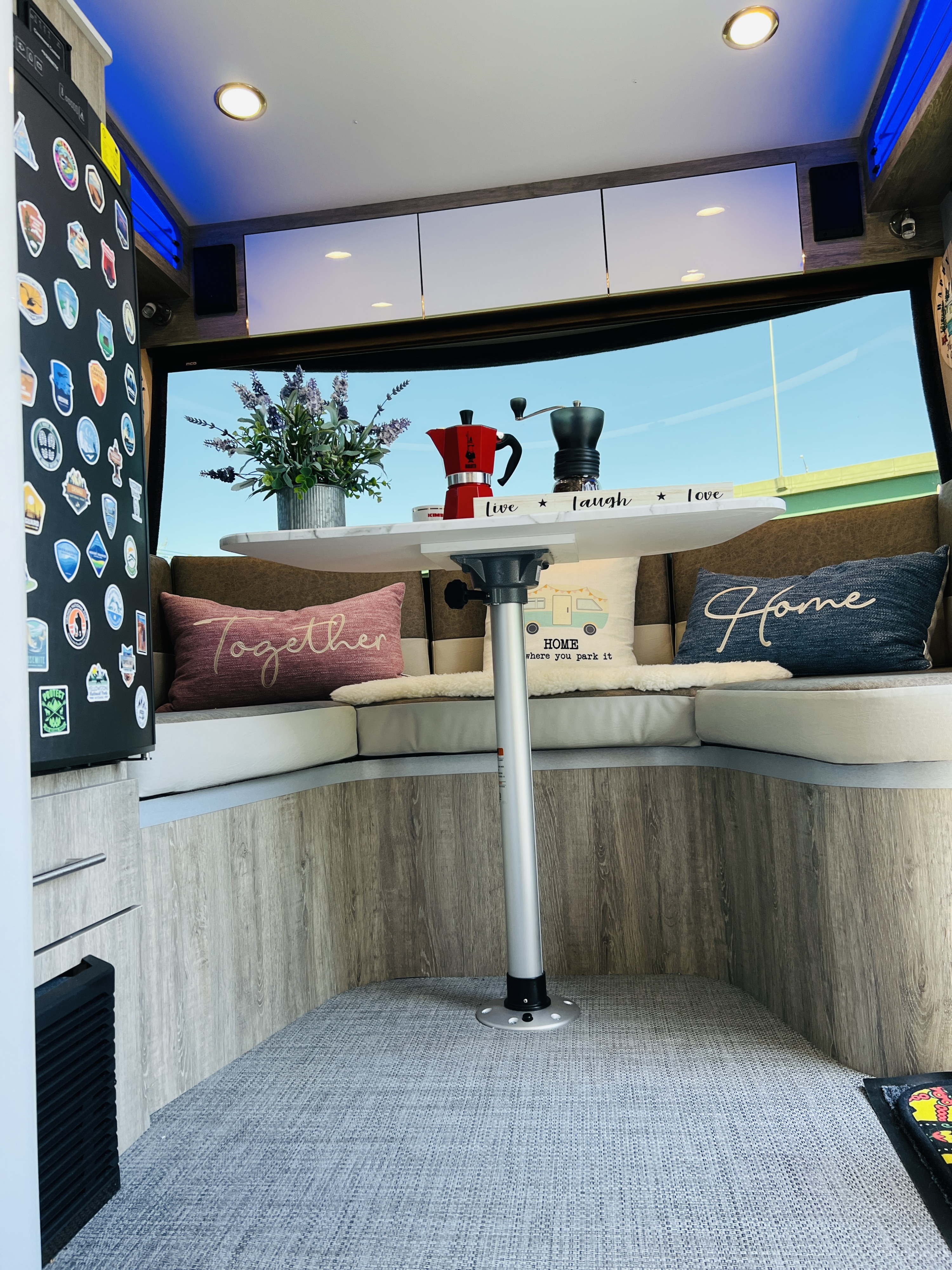 Travel trailer RV Rental 