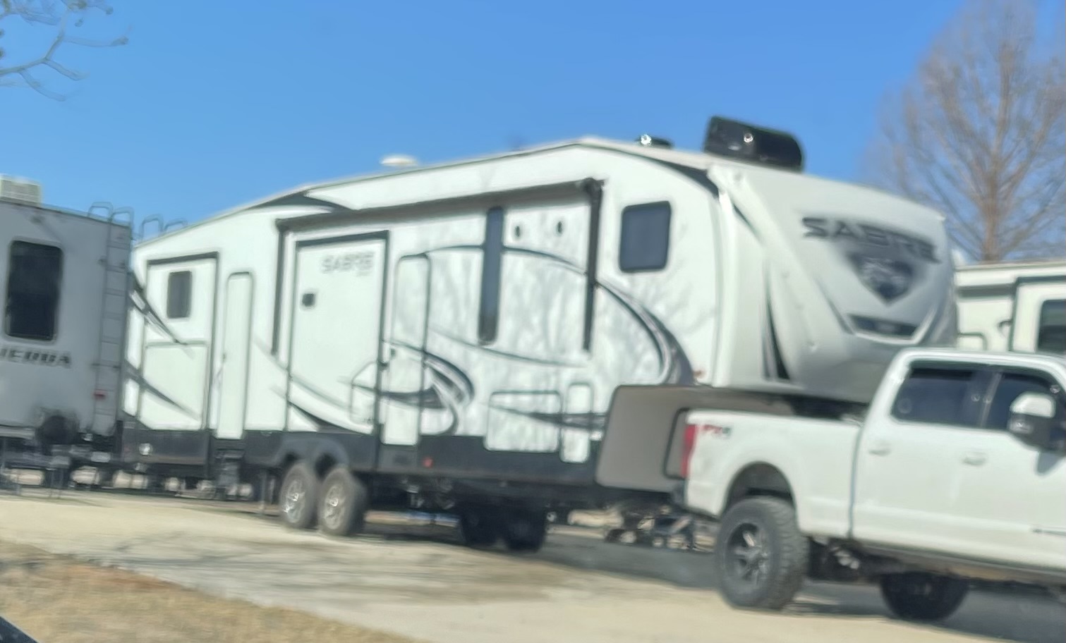 Fifth-wheel RV Rental 