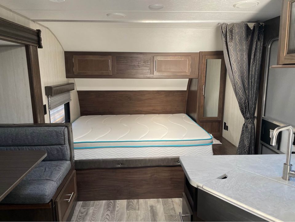 Forest River Cherokee Grey Wolf 2019