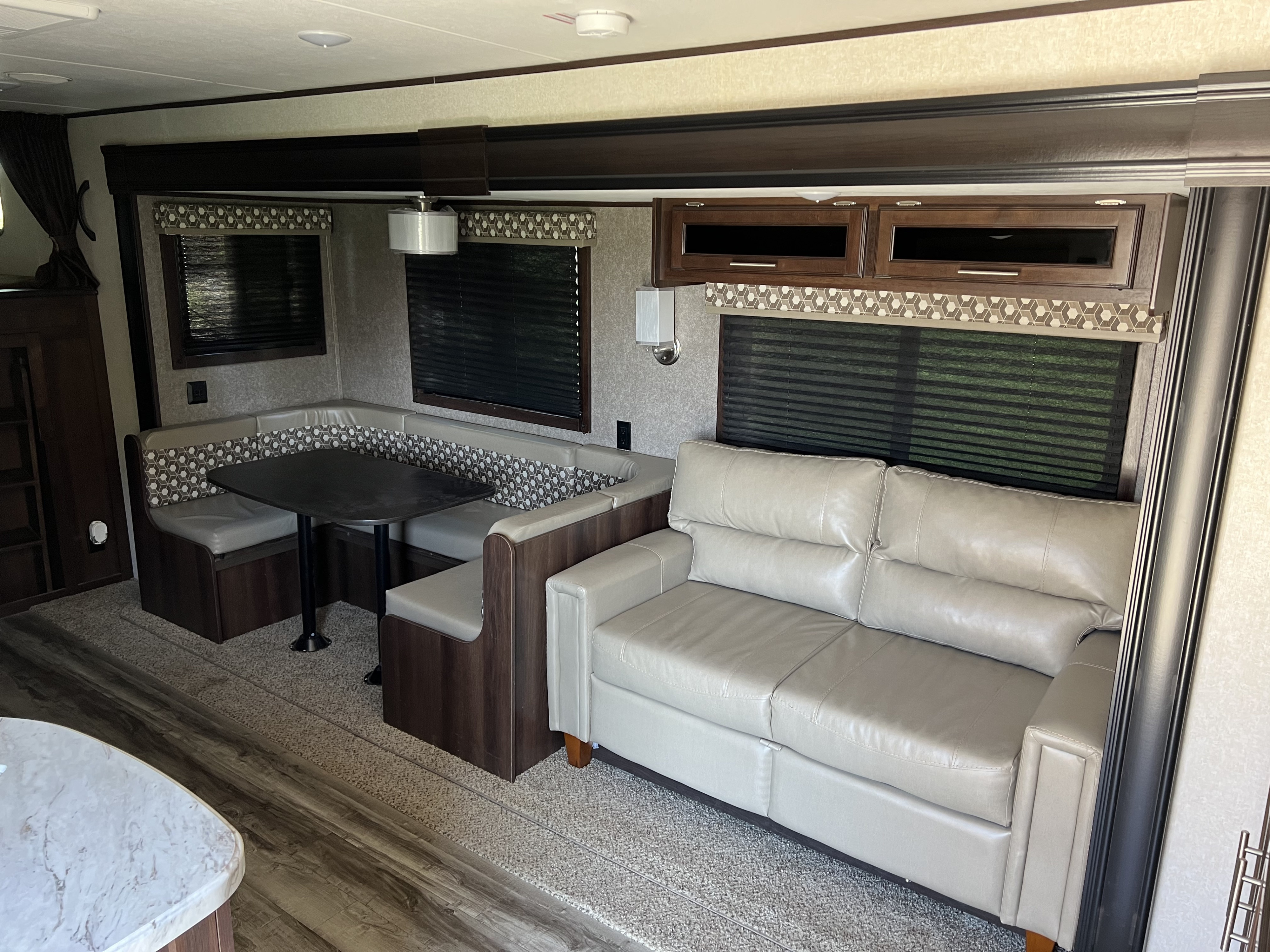 Travel trailer RV Rental 