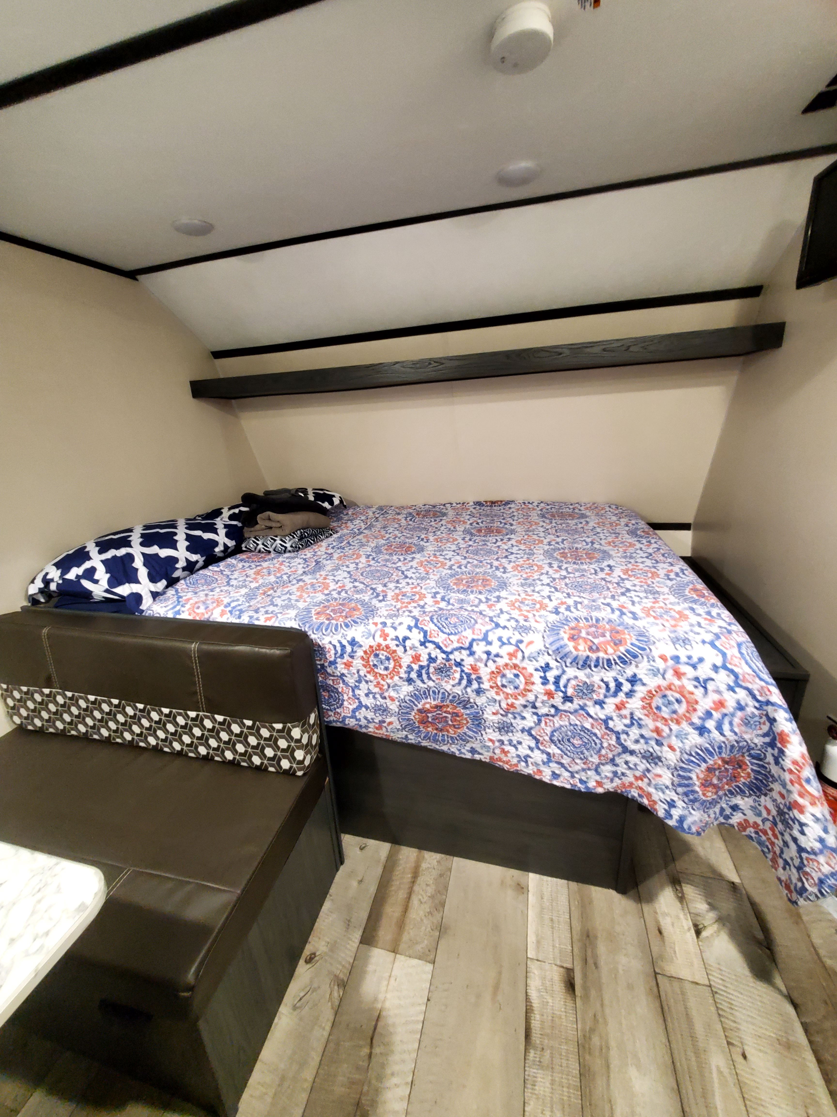 Travel trailer RV Rental 