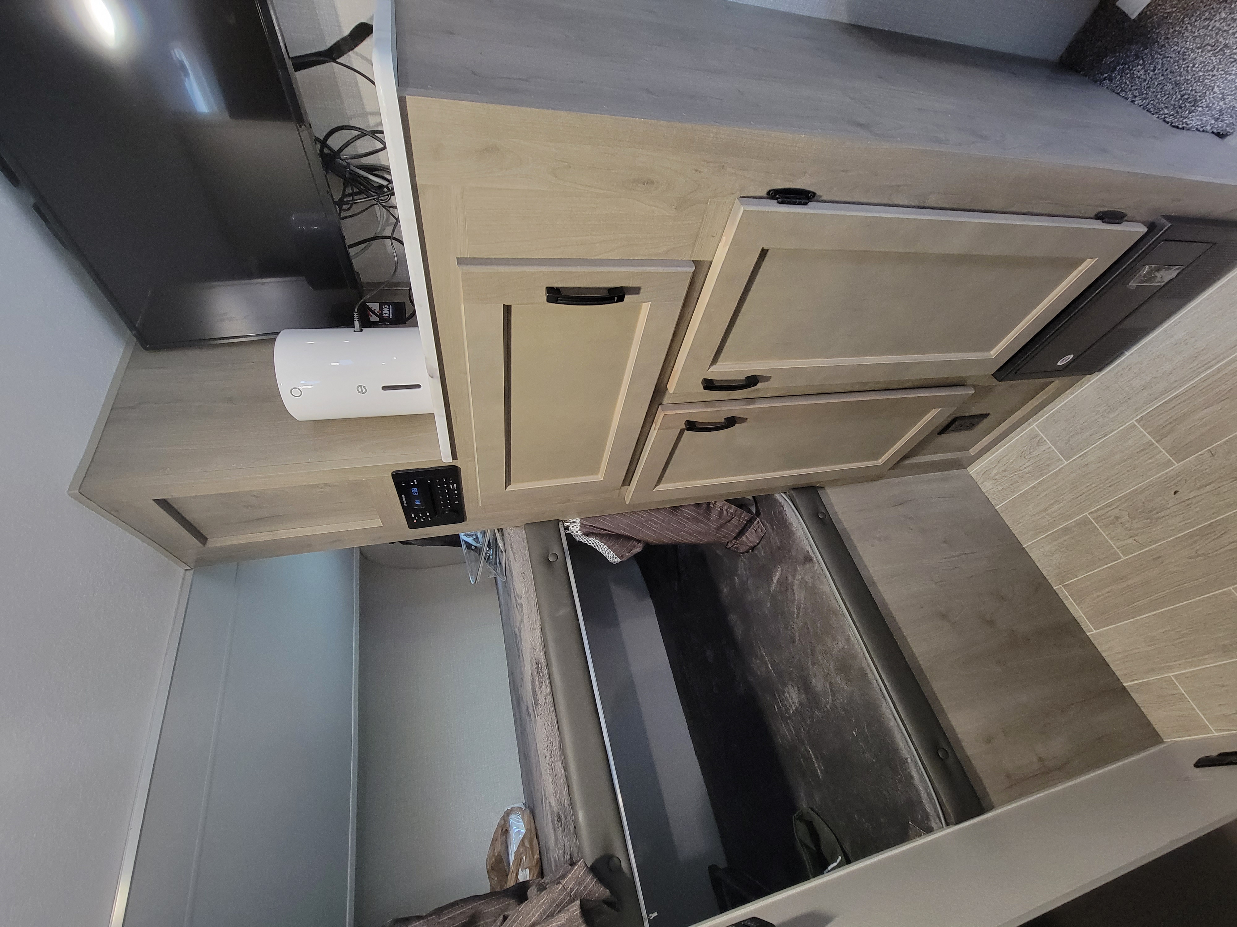 Venture Sonic - Light Weight Travel Trailer 2021