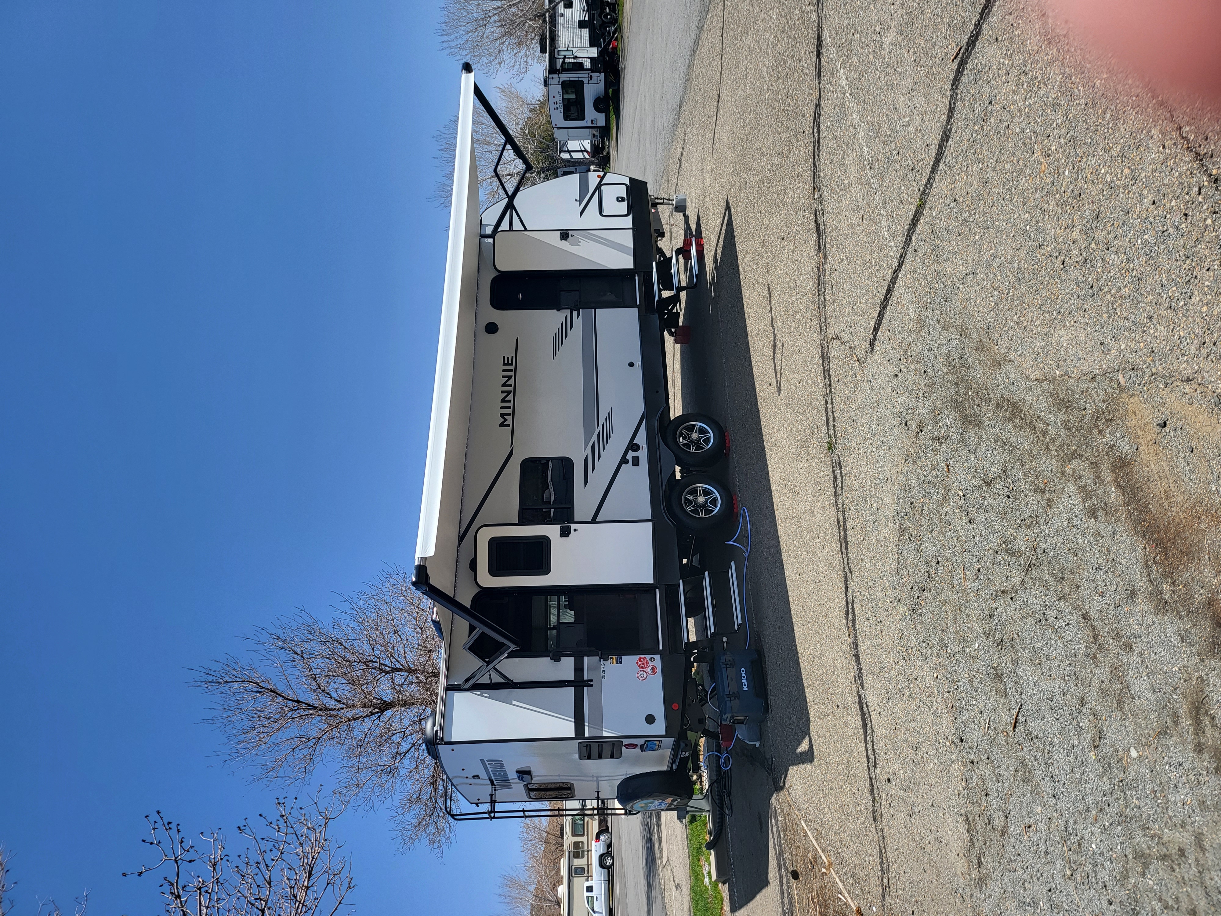 WE OFFER DELIVERY & FULL SET UP- 2022 Winnebago Minnie Winnie