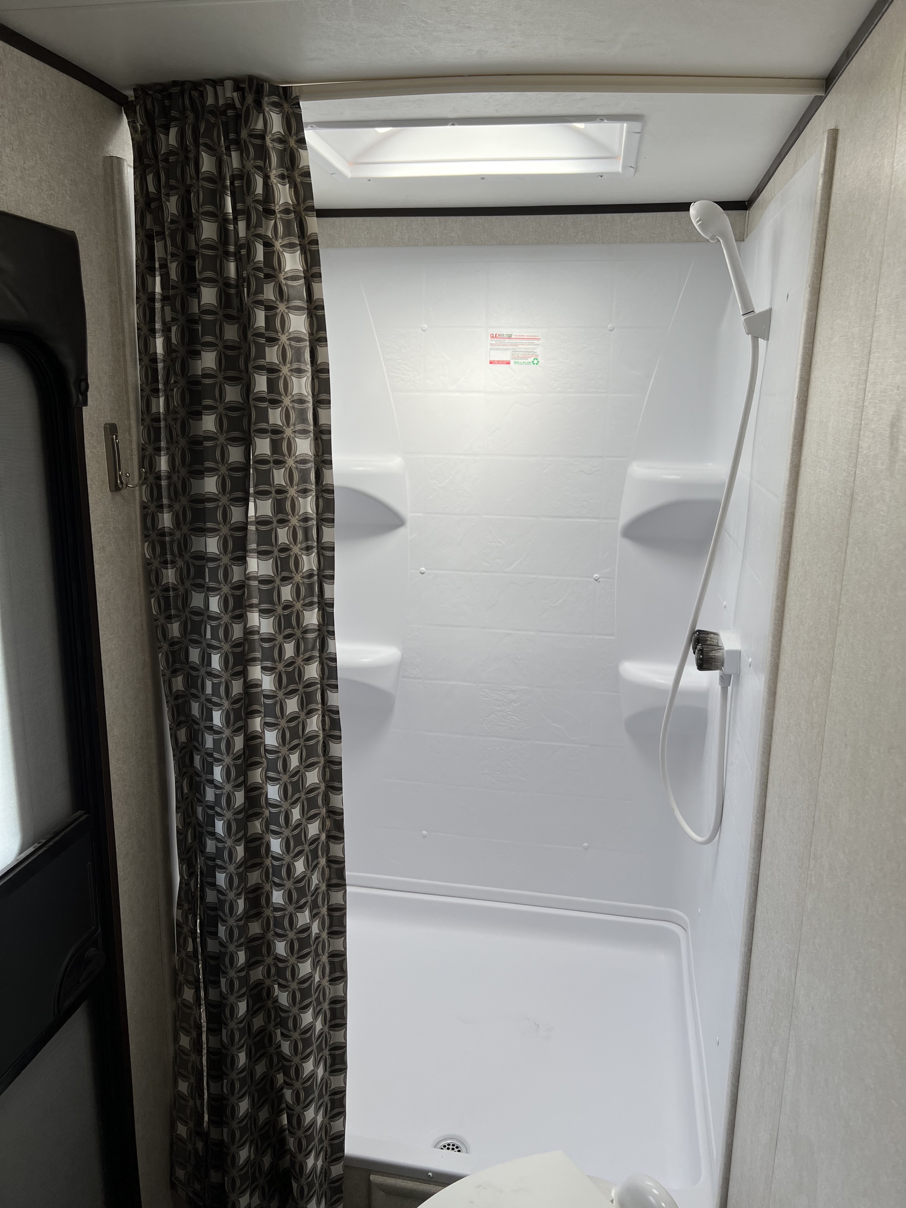 Travel trailer RV Rental 