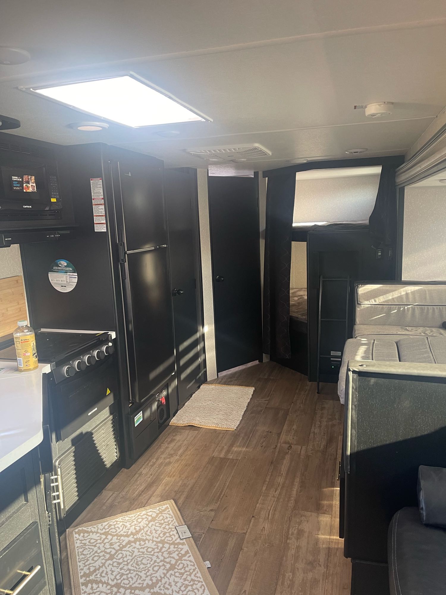 Travel trailer RV Rental 