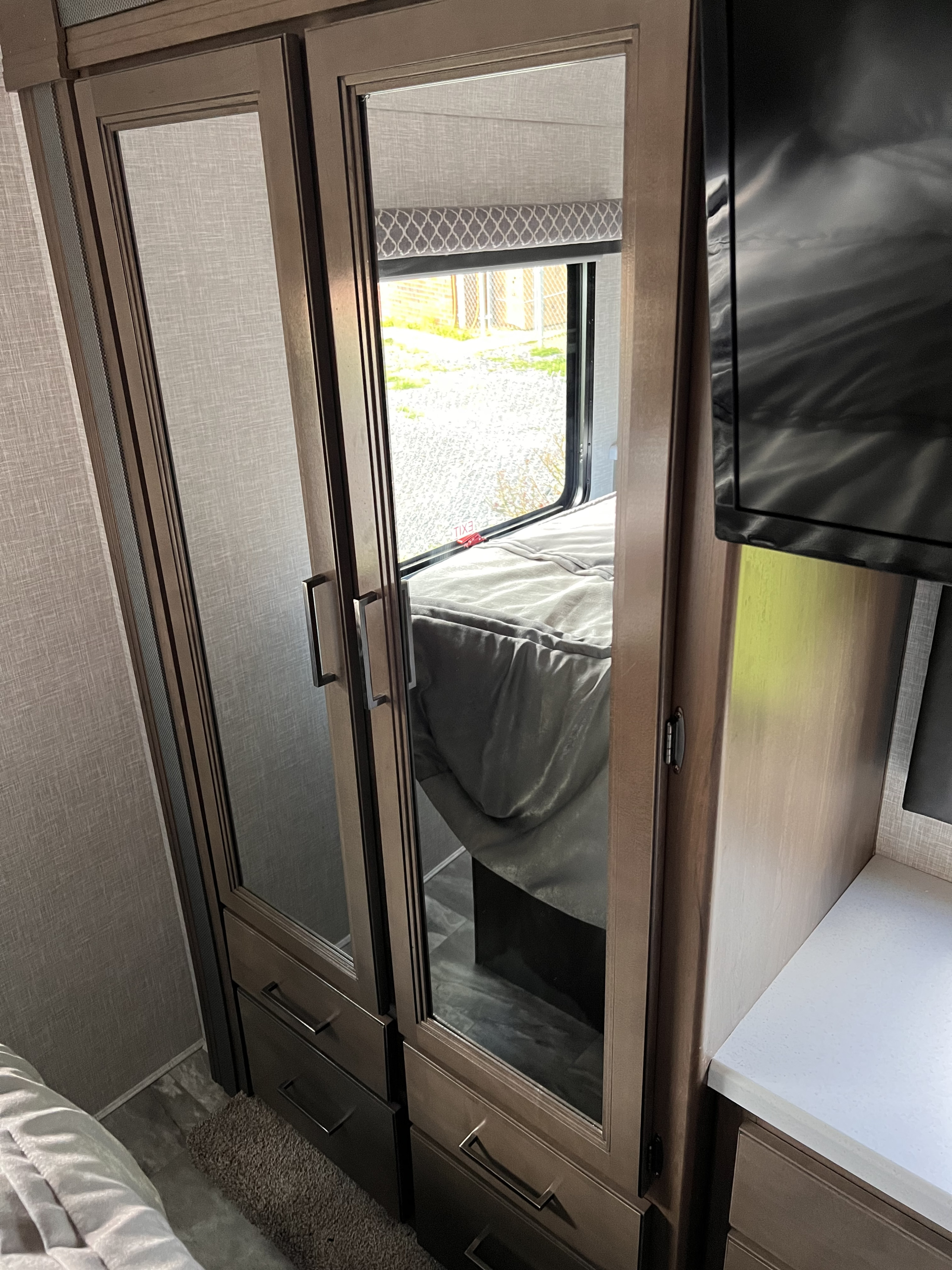 Thor Quantum 31LF 2022