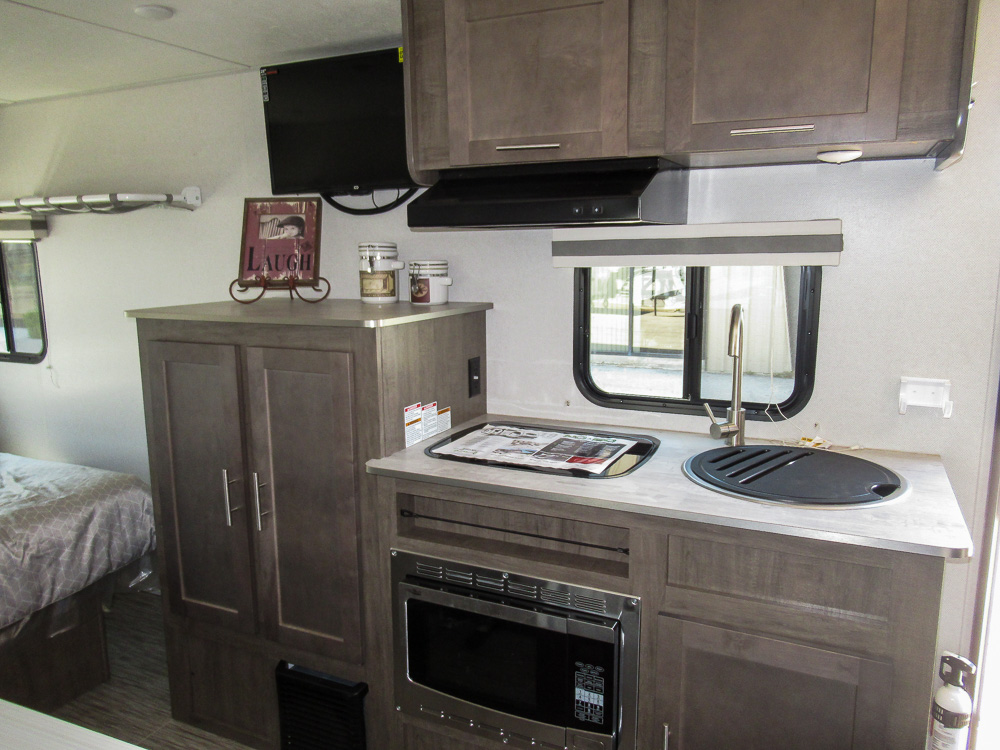 Travel trailer RV Rental 