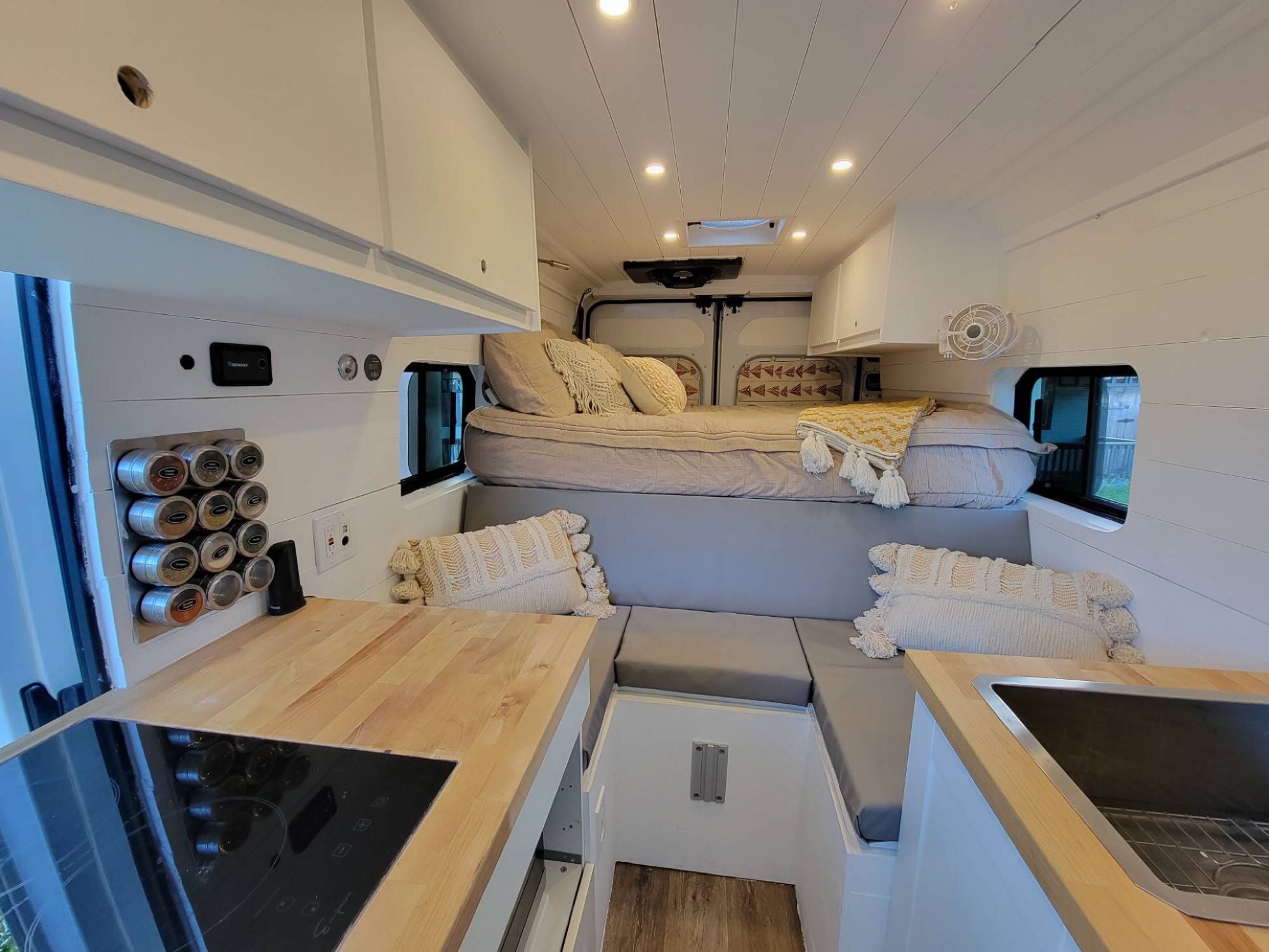 Class B RV Rental 