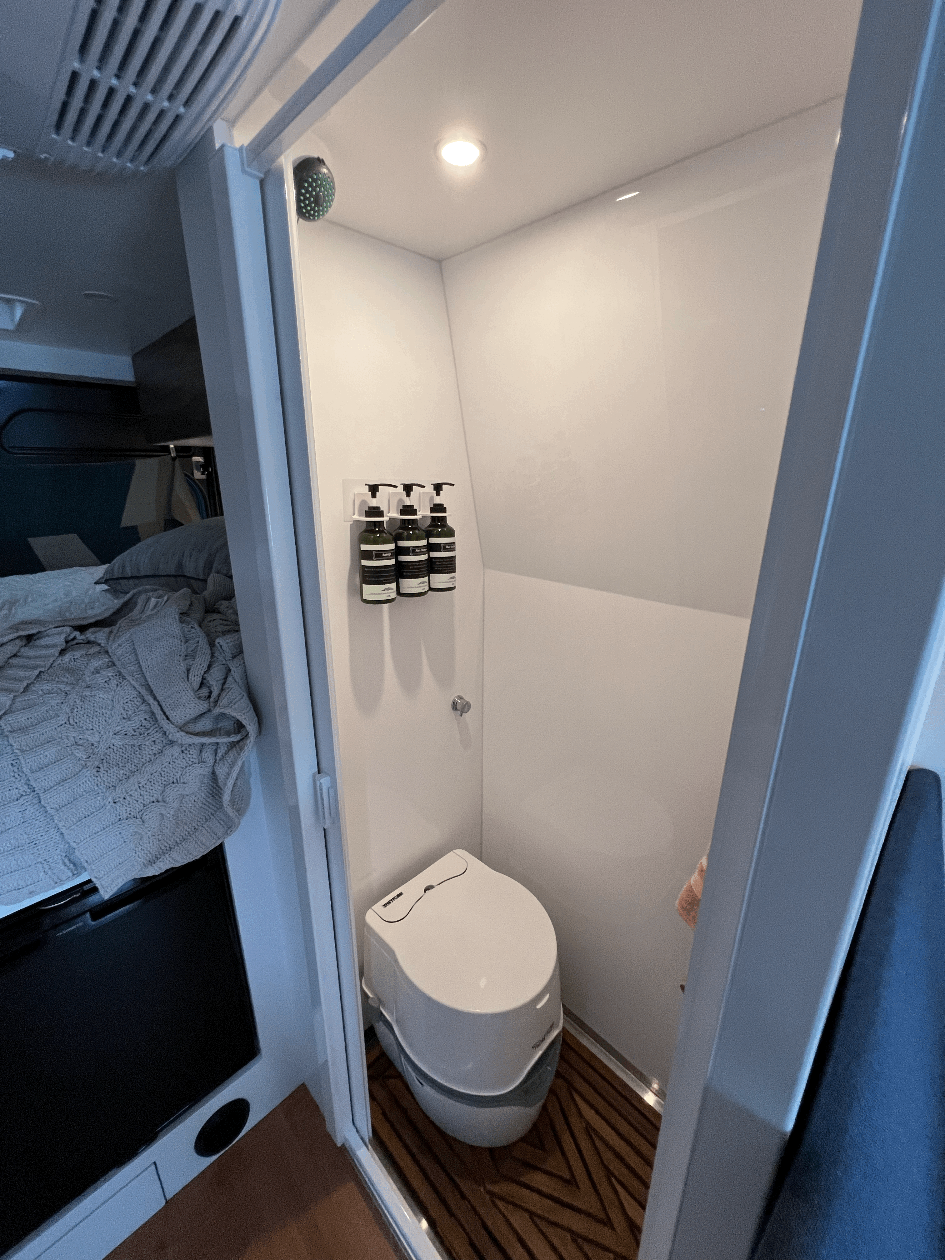 Camper van RV Rental 