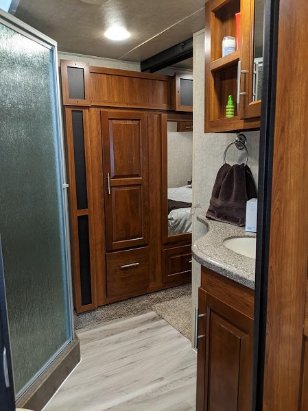Toy hauler RV Rental 