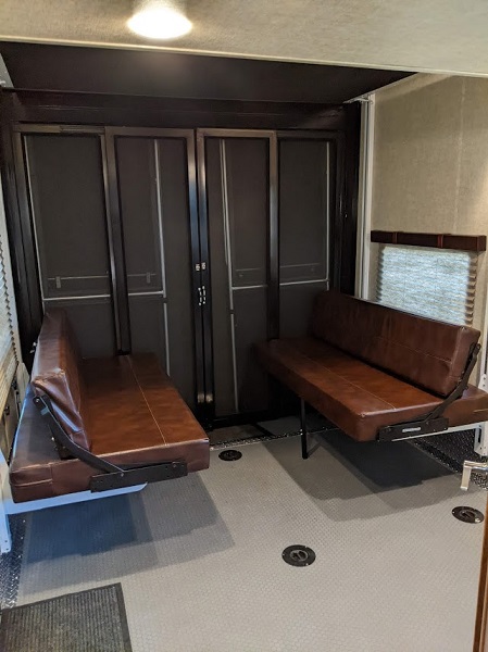 Toy hauler RV Rental 