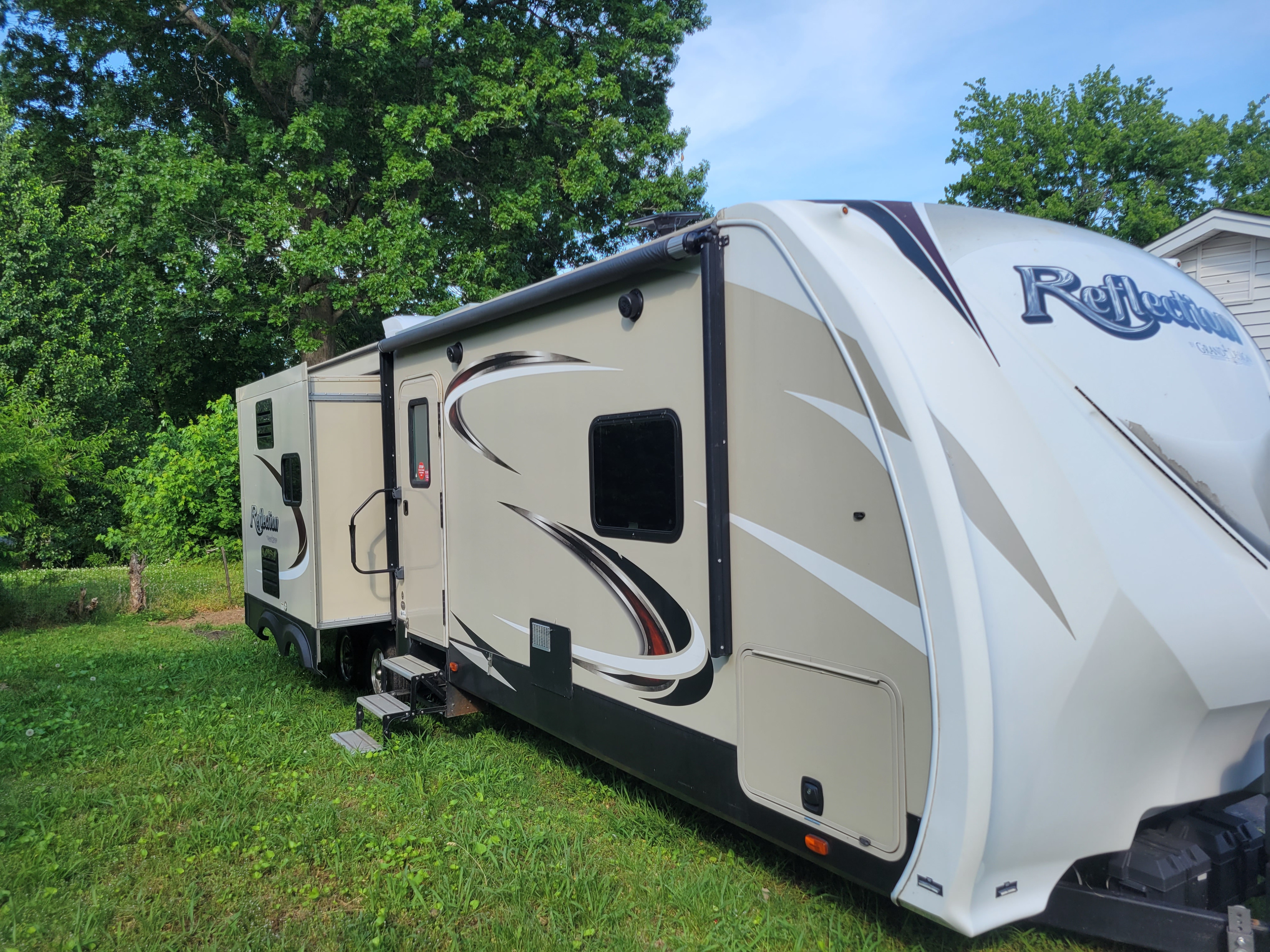Travel trailer RV Rental 