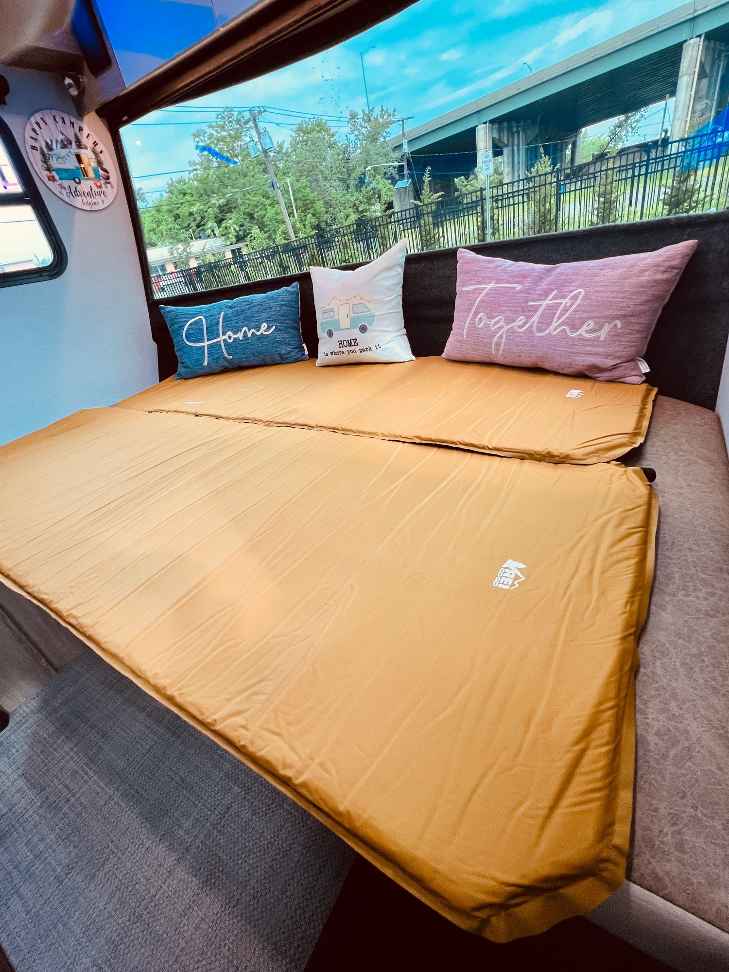 Travel trailer RV Rental 