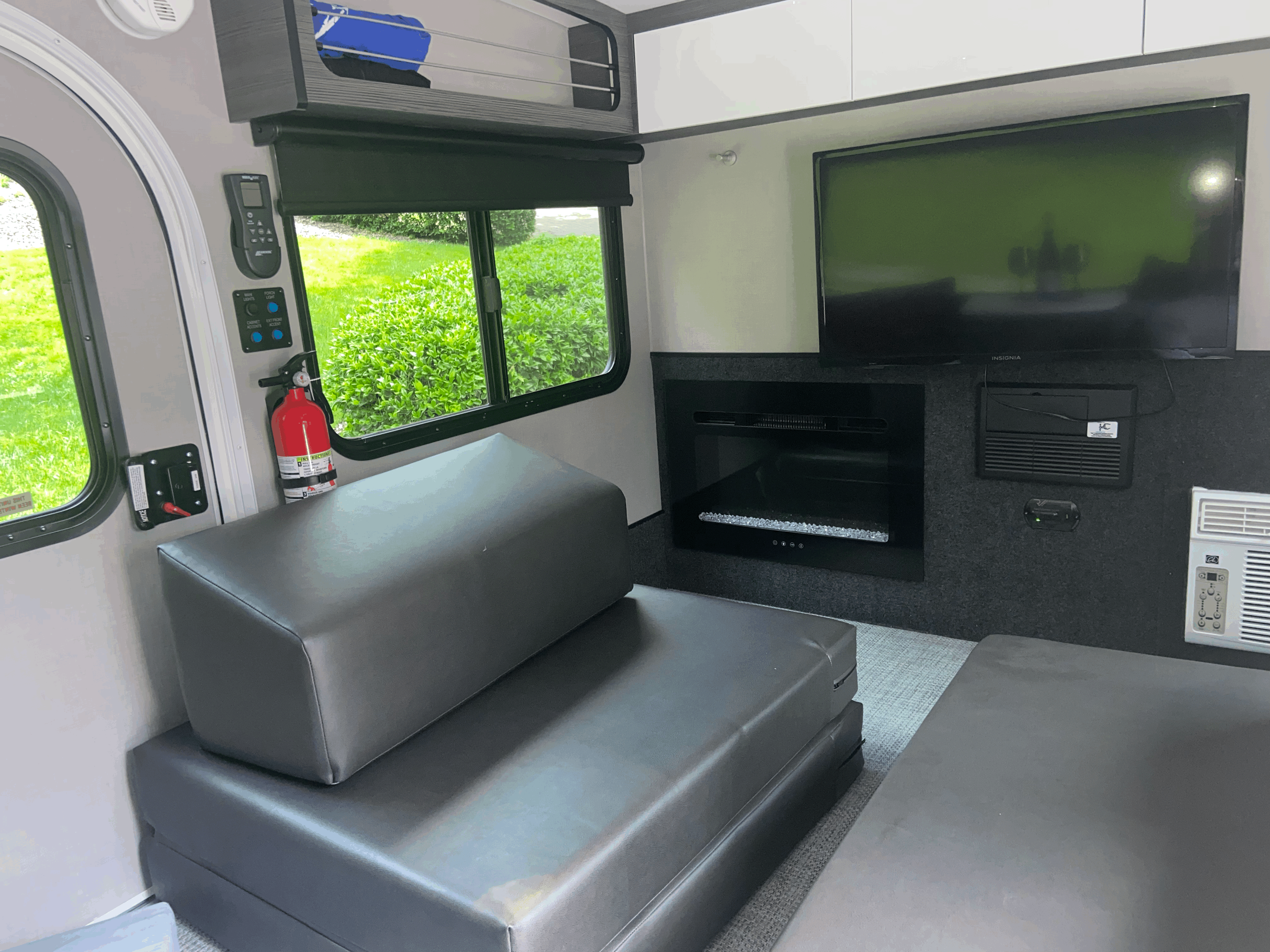 Travel trailer RV Rental 