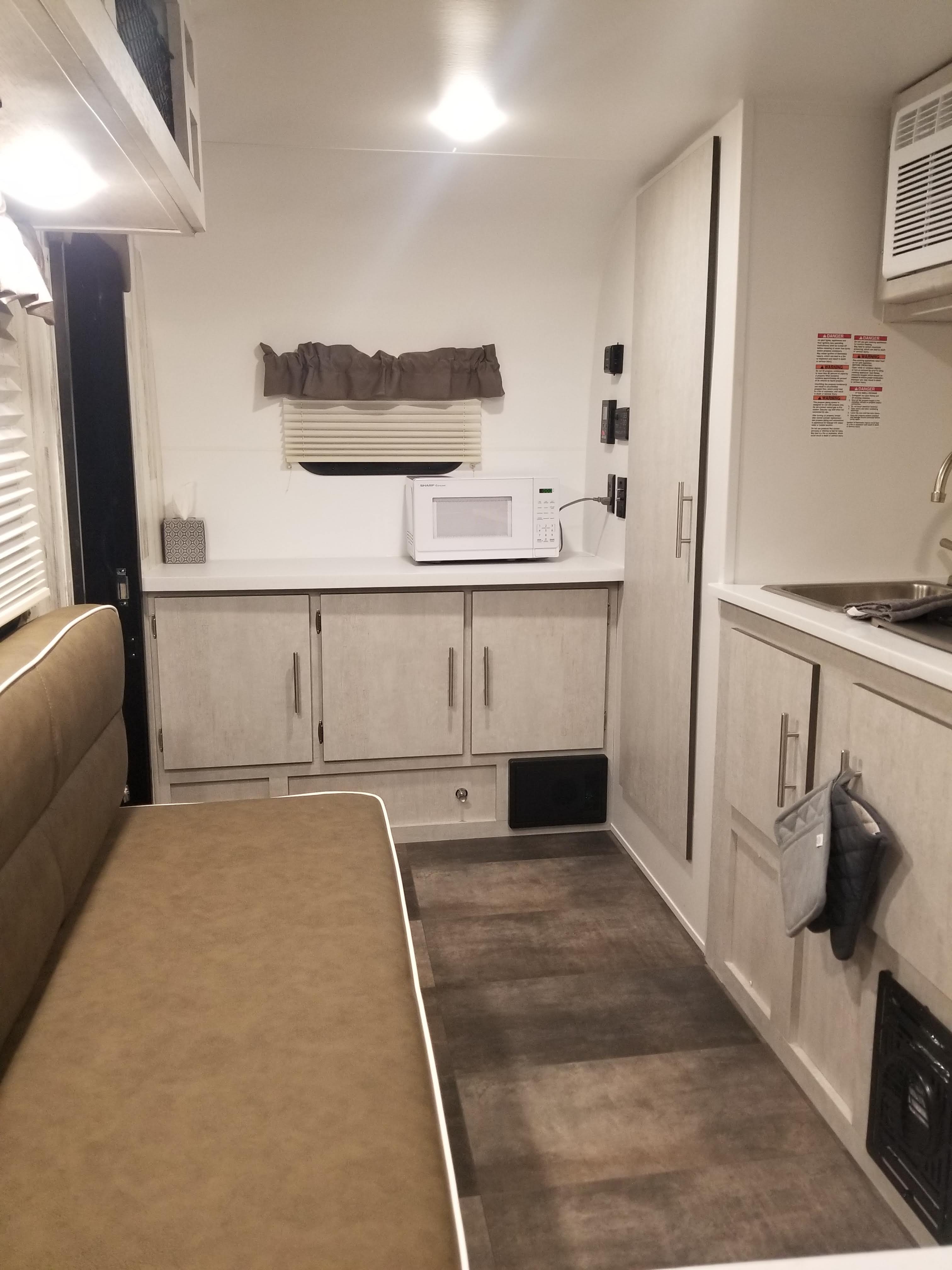 Travel trailer RV Rental 