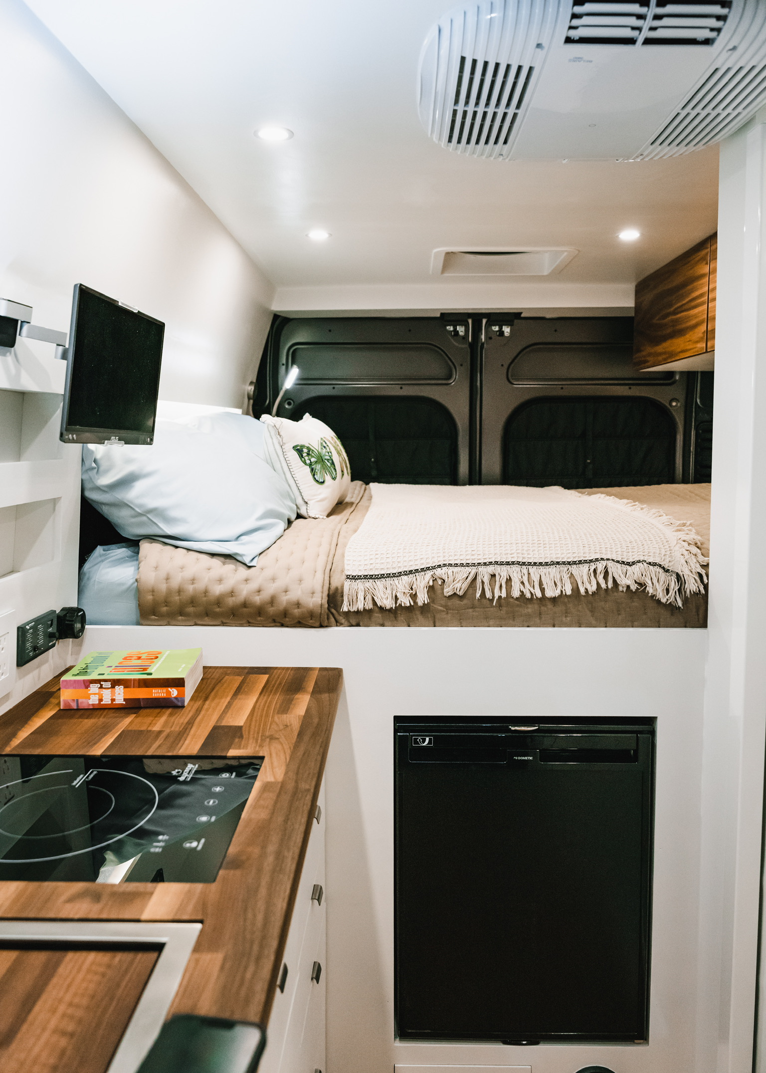 Camper van RV Rental 