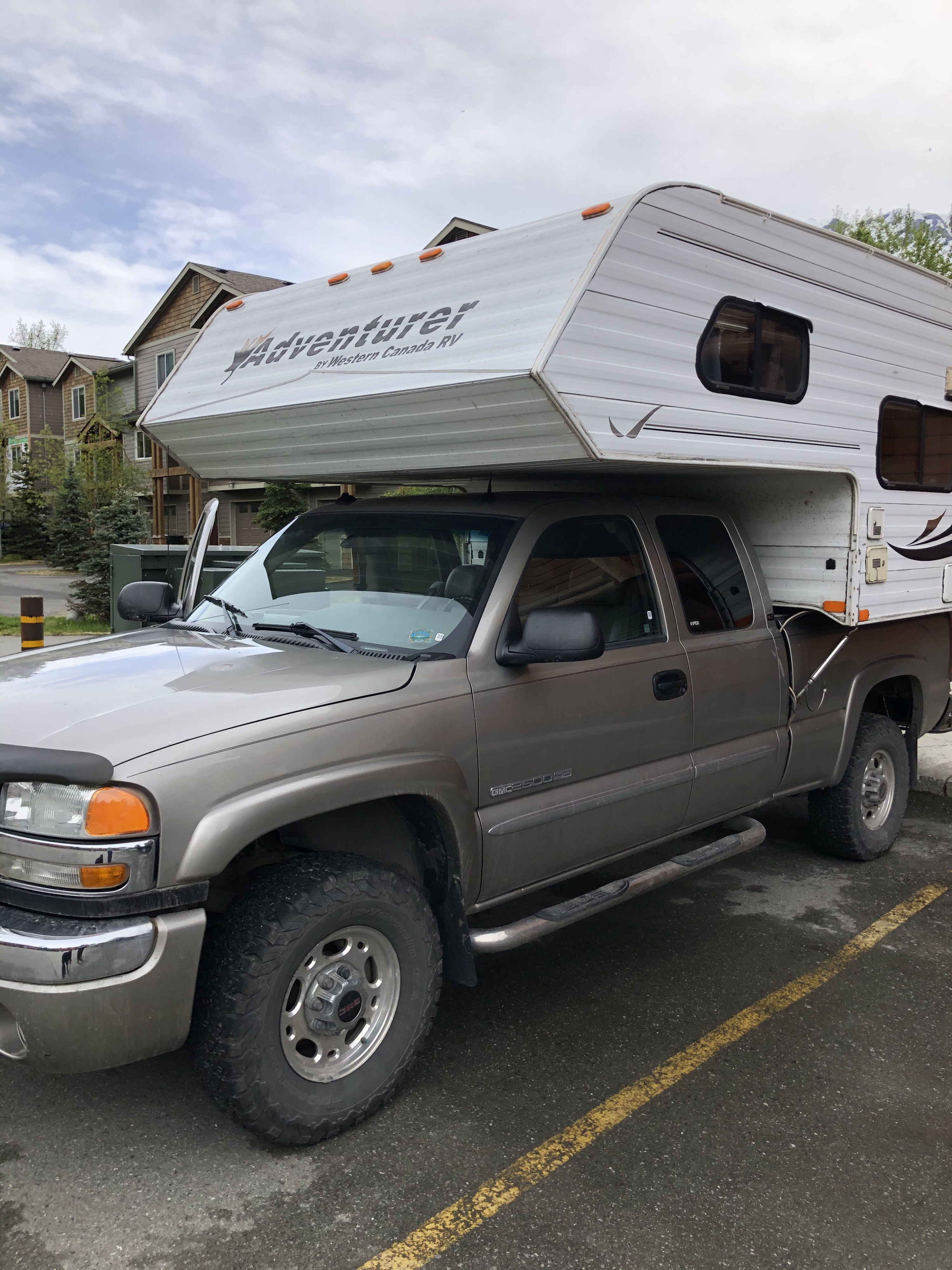 2004 Gmc Classic Truck Camper Rental in Girdwood, AK