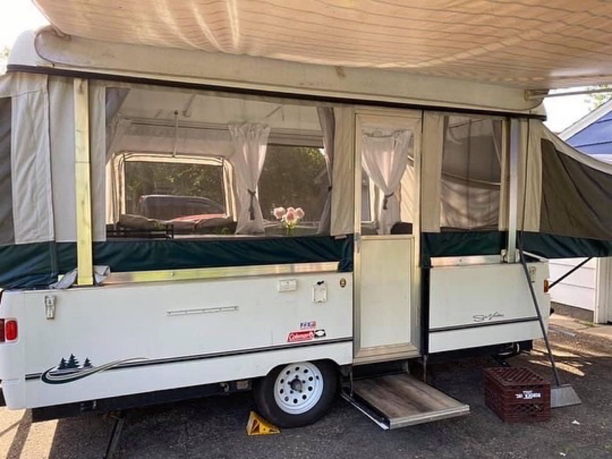 Folding trailer RV Rental 