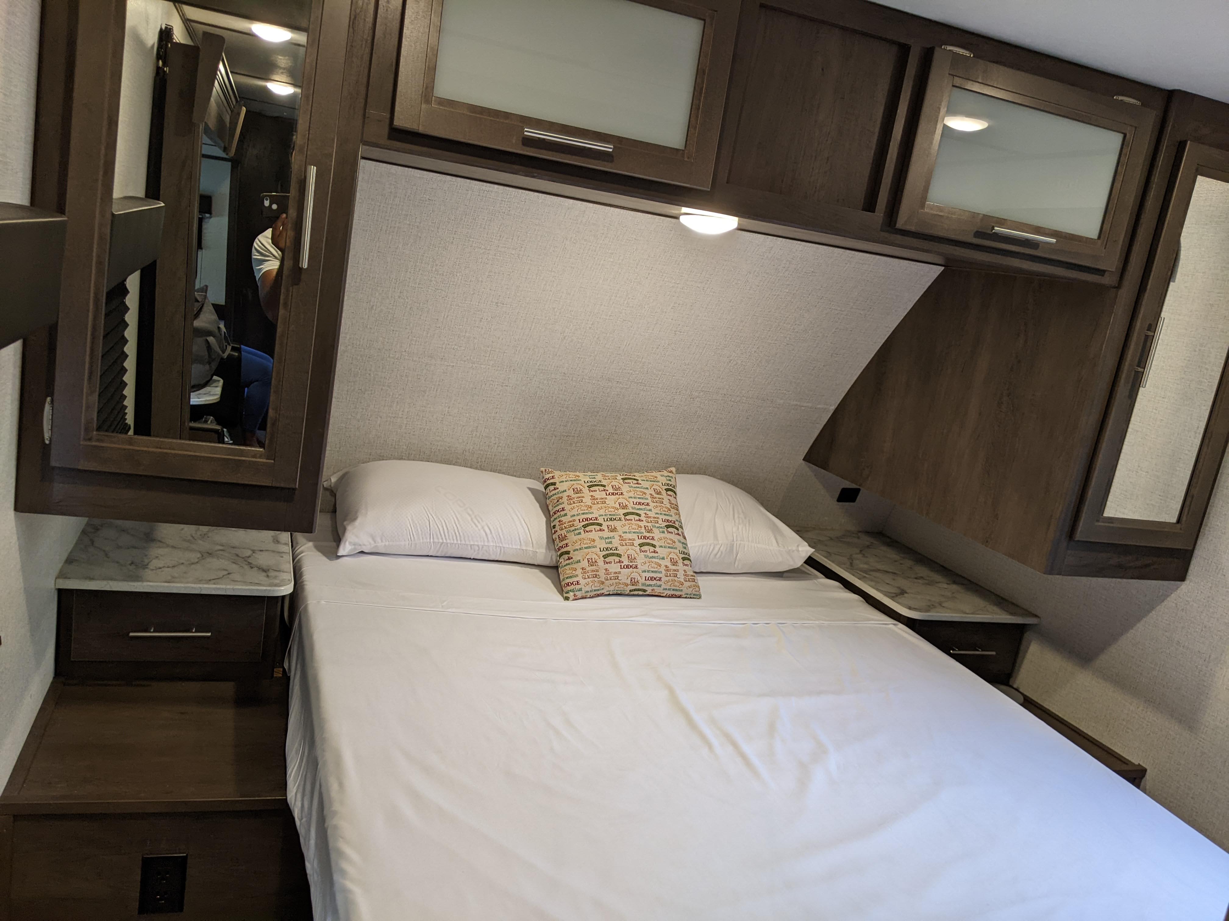 Travel trailer RV Rental 