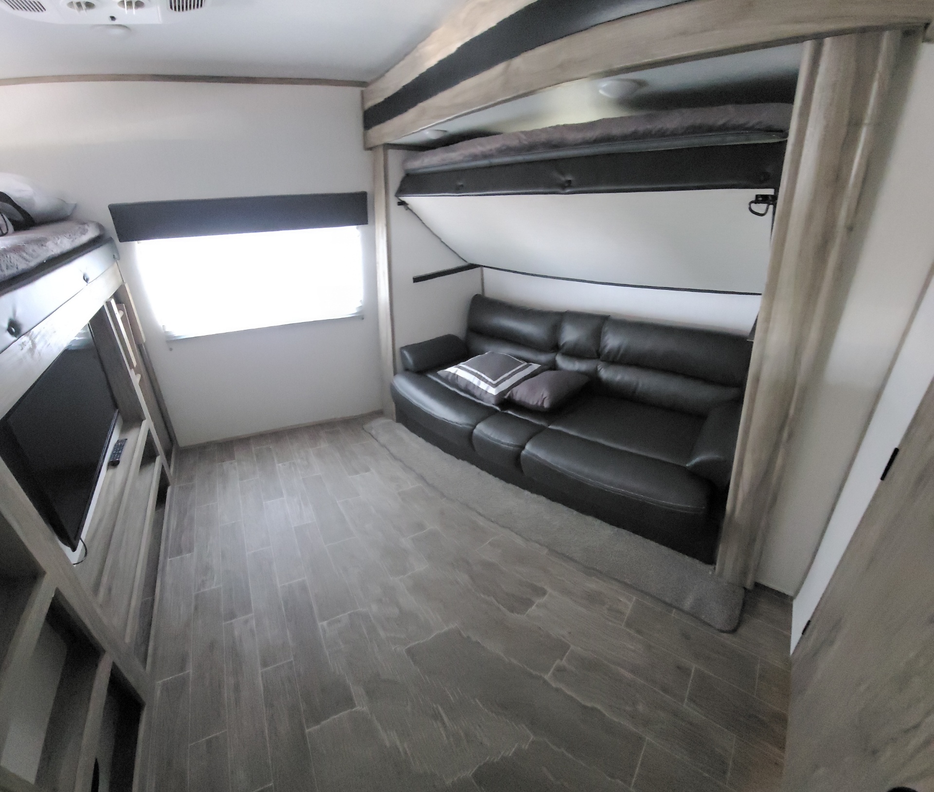 Travel trailer RV Rental 