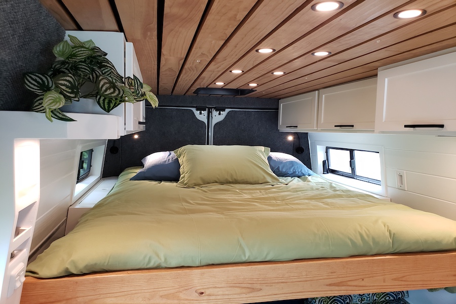 Camper van RV Rental 