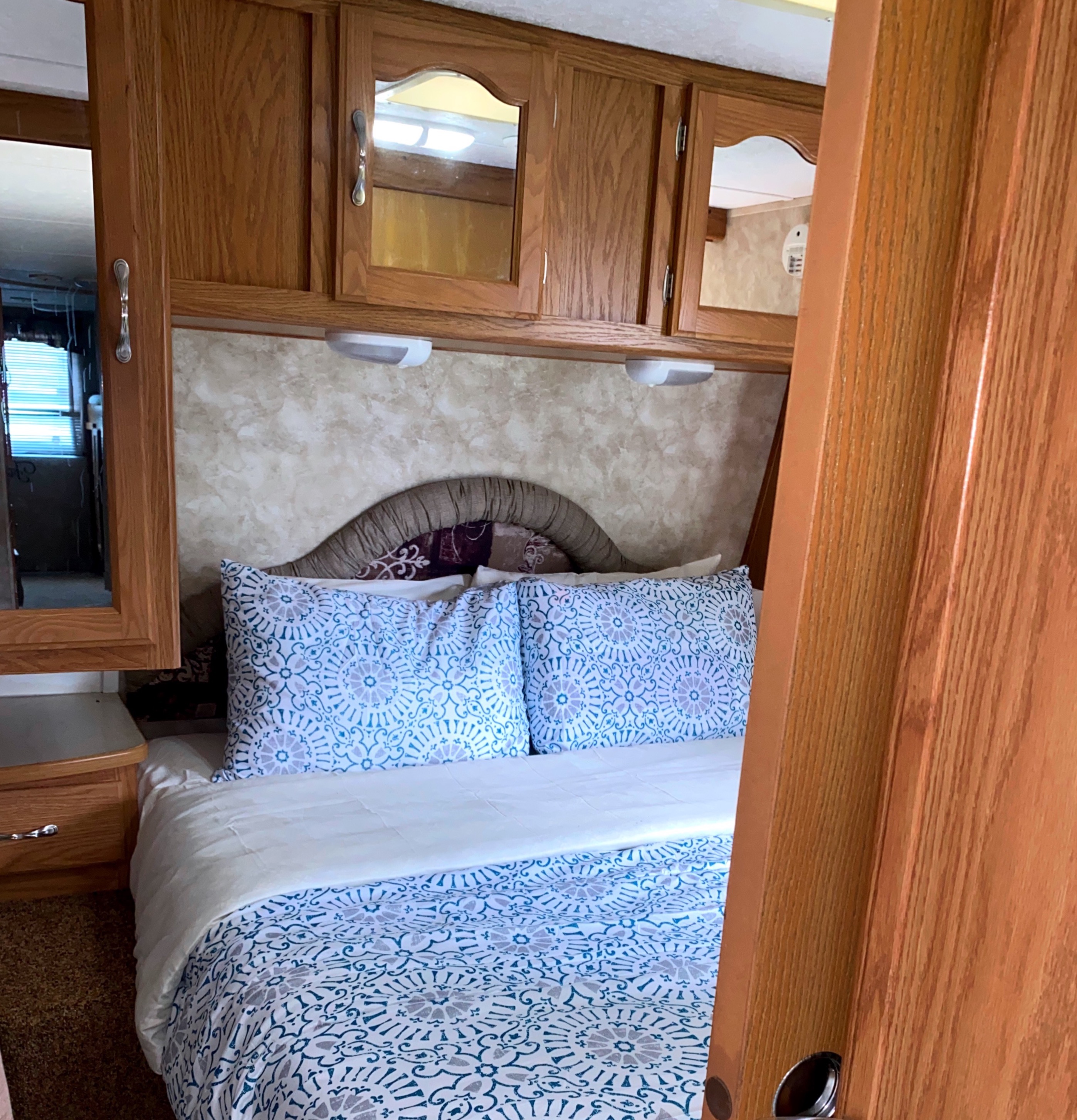 Plenty of storage dresser closets and storage under the bed in Master with sun roof fan. Keystone RV Sprinter 2008